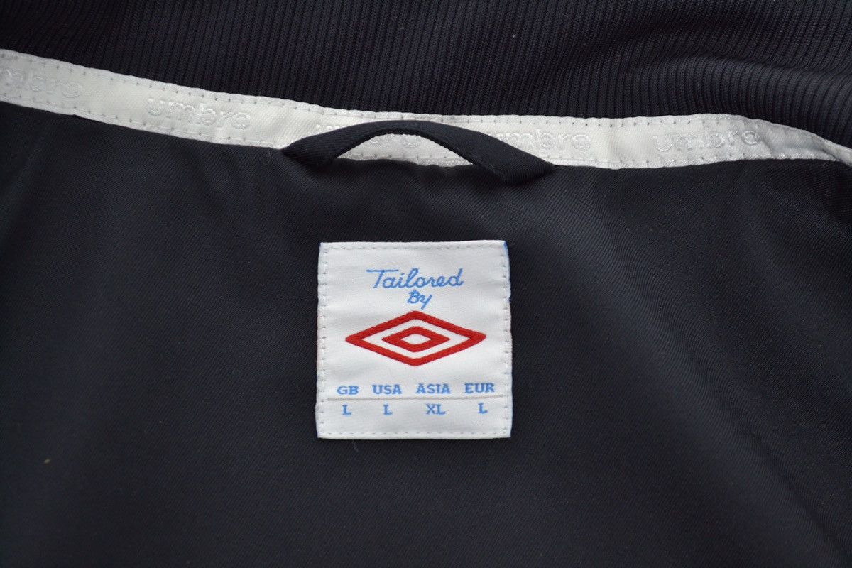 Umbro Umbro England Vintage Sweater Windbreaker Full Zip Size US L / EU 52-54 / 3 - 9 Thumbnail