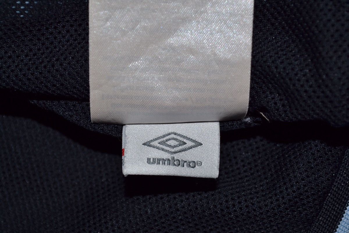 Umbro Umbro England Vintage Sweater Windbreaker Full Zip Size US L / EU 52-54 / 3 - 10 Thumbnail