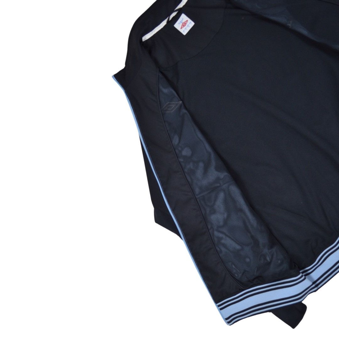 Umbro Umbro England Vintage Sweater Windbreaker Full Zip Size US L / EU 52-54 / 3 - 7 Thumbnail