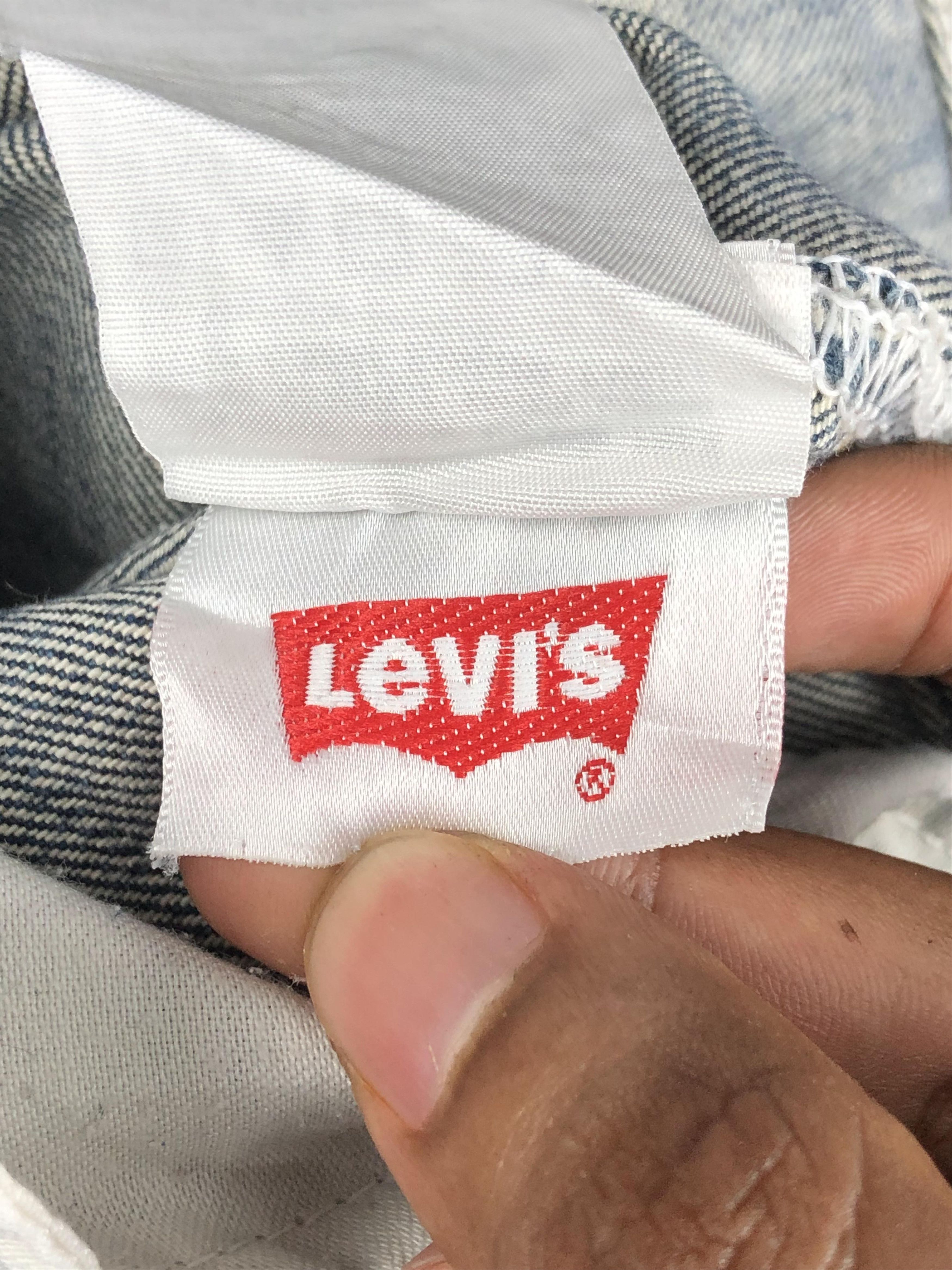 Levi's Vintage Levis 501 Faded Blue Jeans DP2233 Size US 31 - 7 Thumbnail