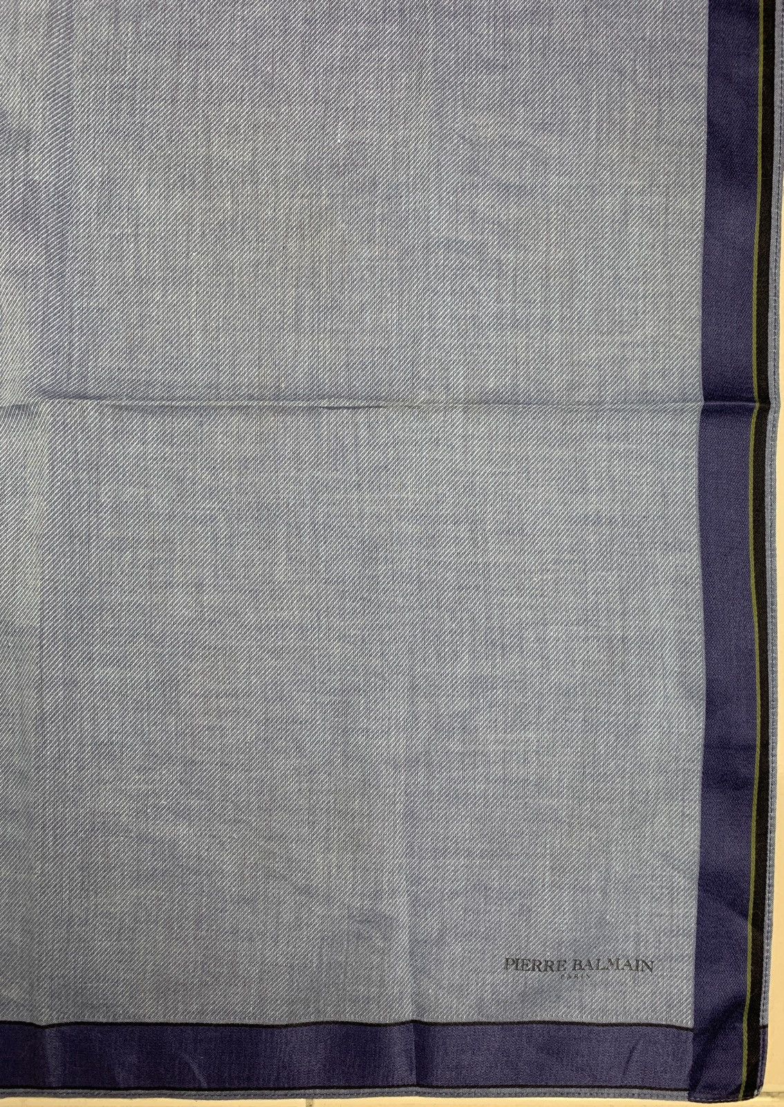 Pierre Balmain Pierre Balmain Handkerchief Pocketsquares Size ONE SIZE - 4 Thumbnail