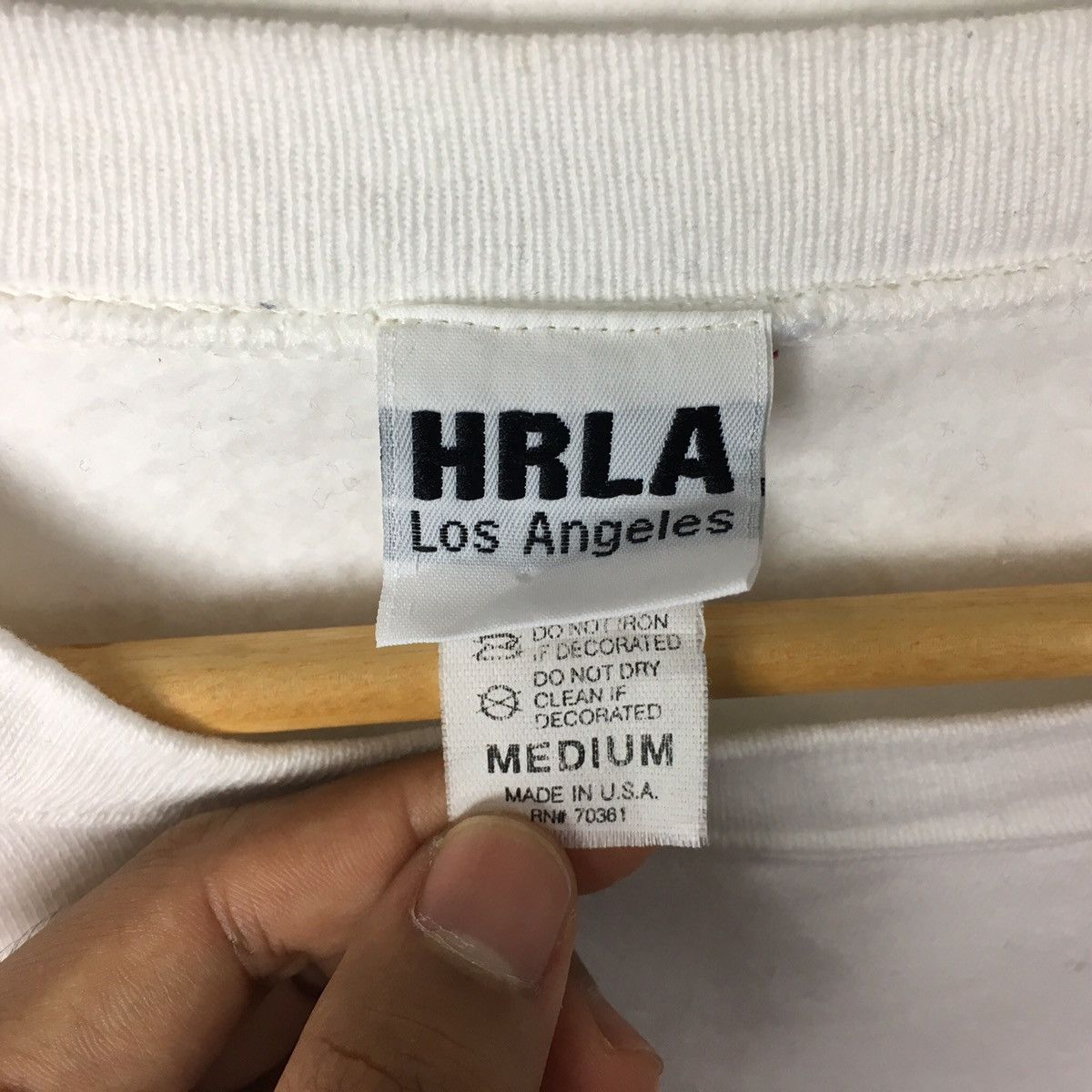 Vintage Vtg 90s HAWAII By HRLA Los Angeles Beach White Sweatshirt Size US M / EU 48-50 / 2 - 3 Thumbnail