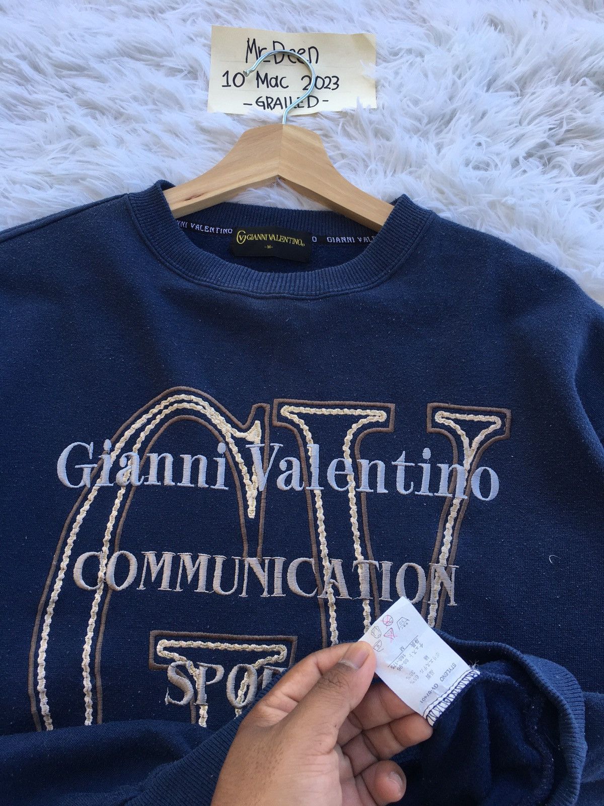 Gianni Valentino Rare Vintage Gianni Valentino Big Logo Spellout Sweater Size US L / EU 52-54 / 3 - 9 Thumbnail