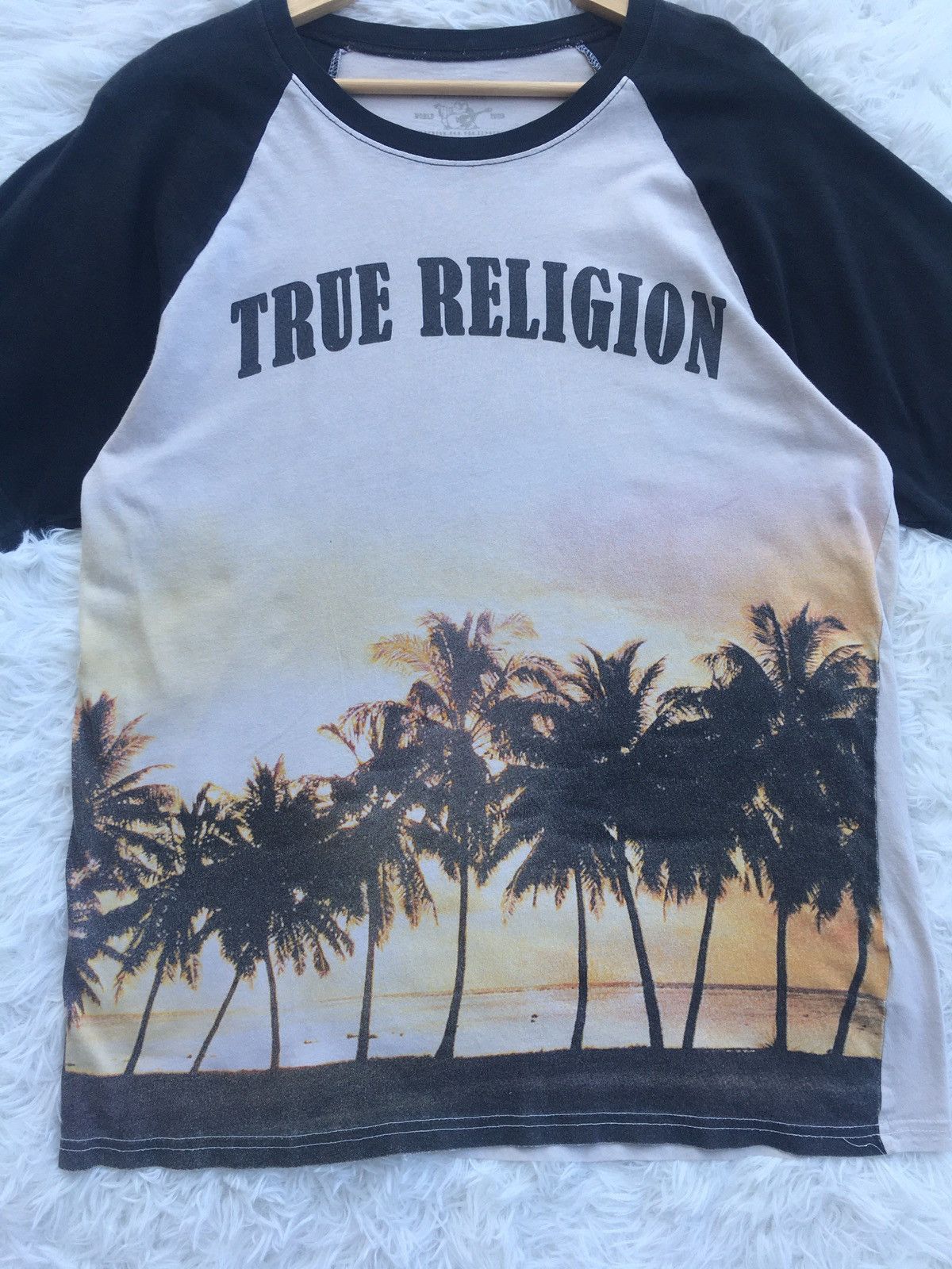 True Religion Rare Vintage True Religion Tshirt Size US M / EU 48-50 / 2 - 6 Thumbnail