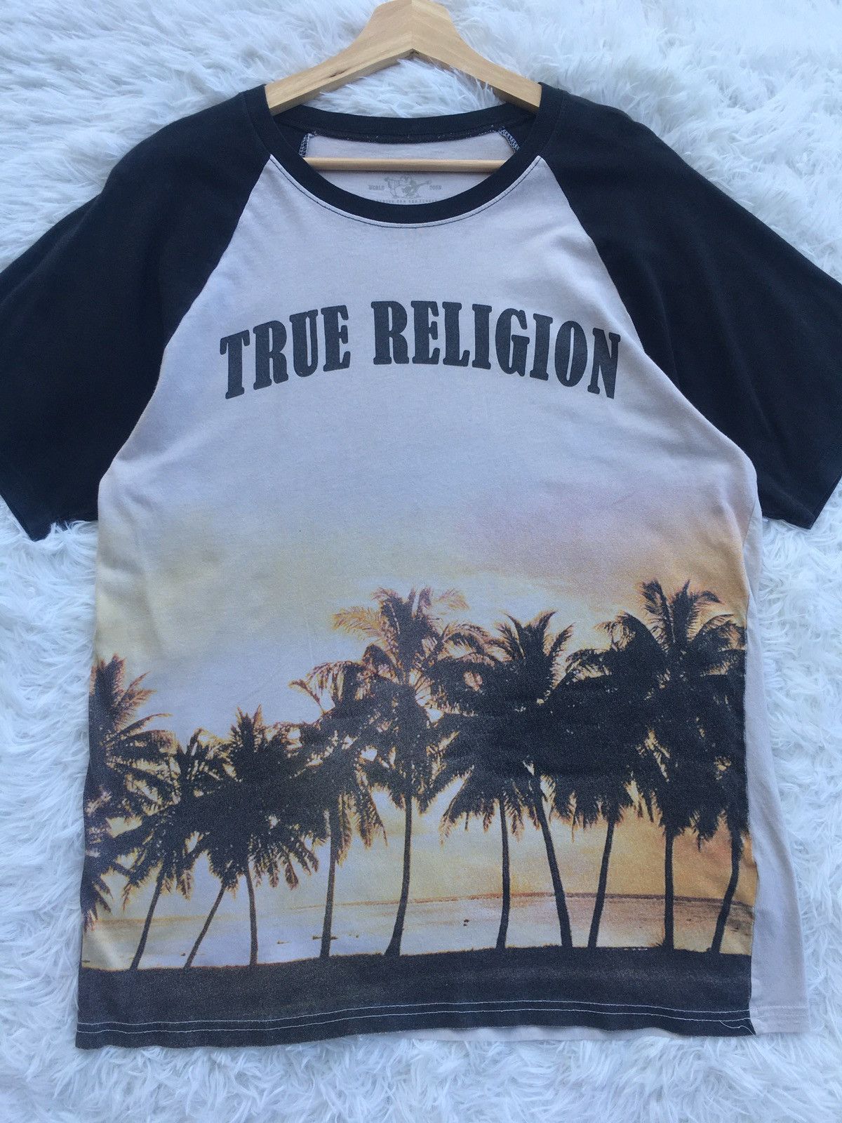 True Religion Rare Vintage True Religion Tshirt Size US M / EU 48-50 / 2 - 5 Thumbnail