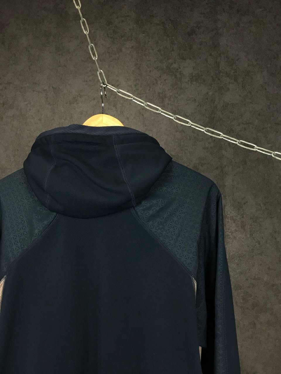 Vintage Nike swoosh streetwear vintage sportswear center logo hoodie Size US XL / EU 56 / 4 - 6 Thumbnail
