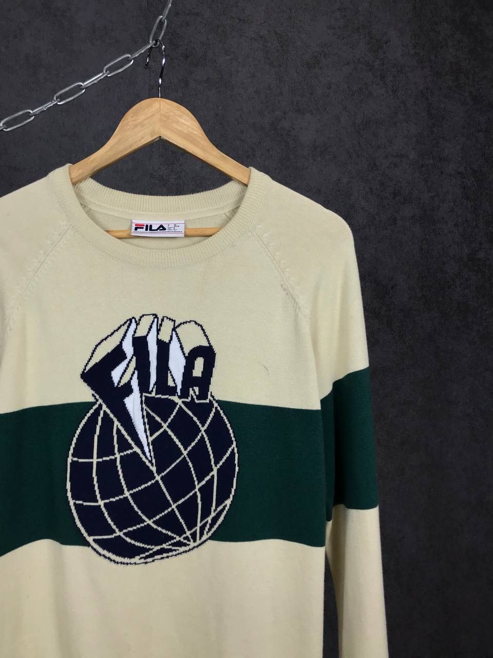 Fila Fila sportswear streetwear center logo sweatshirt Size US S / EU 44-46 / 1 - 2 Thumbnail