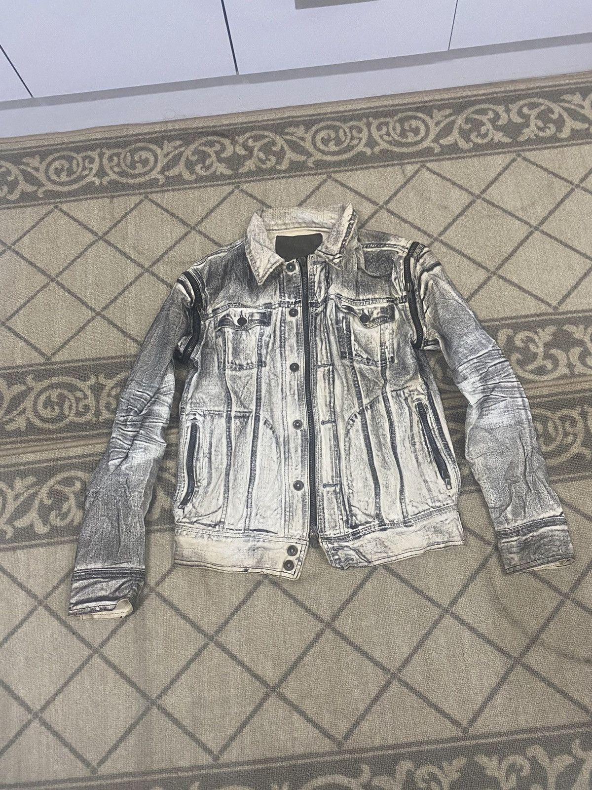 RARE BUFFALO JEANS DENIM JACKET COATED EFFECT TWO TONES