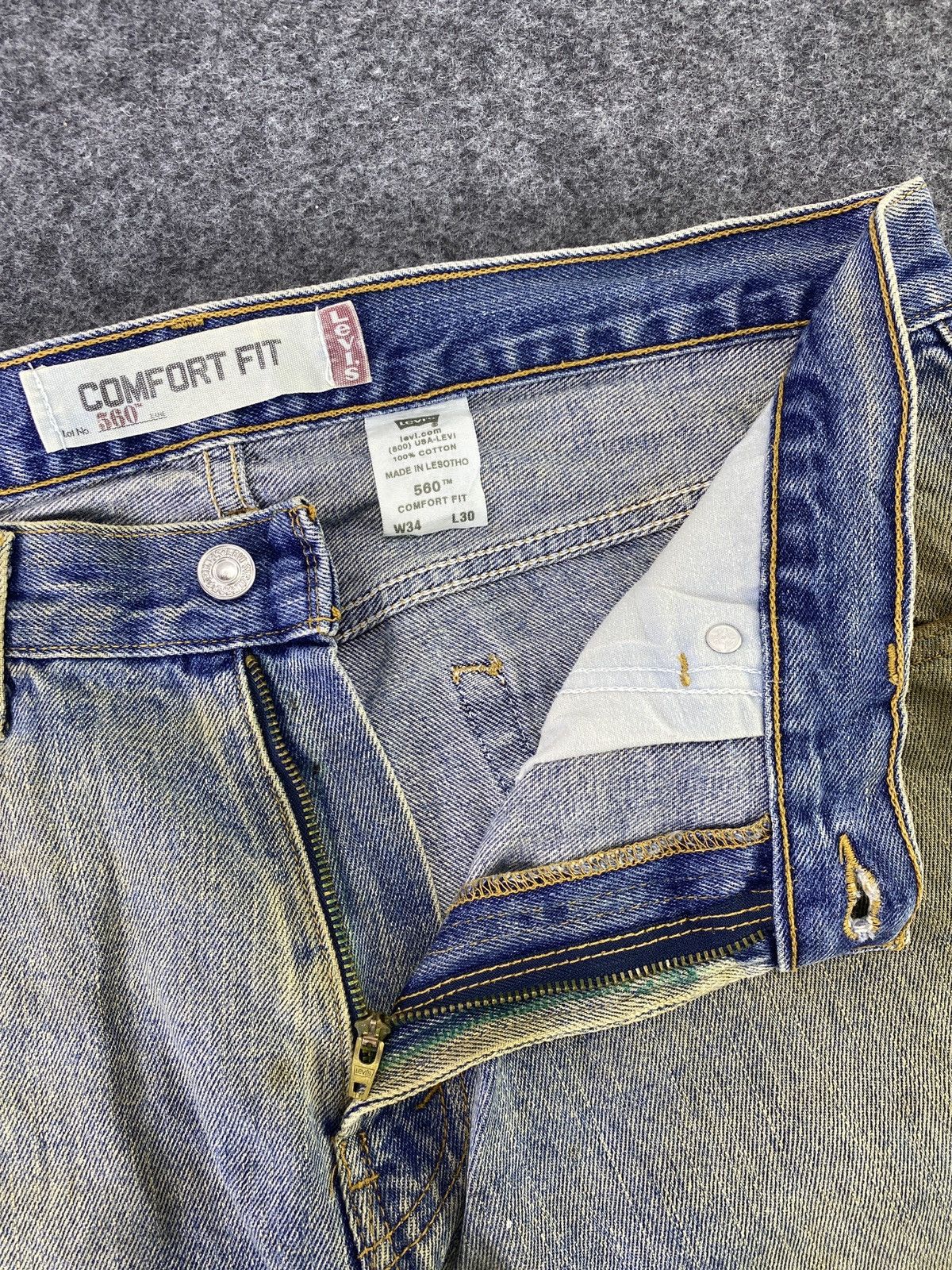 Levi's VINTAGE LEVI'S 560 JEANS - J695 Size US 34 / EU 50 - 3 Thumbnail