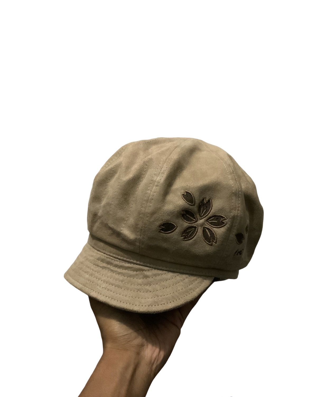 image of Retro Hat Vintage Embroidery Avant Garde Flower Newsboy Cap in Cream, Men's