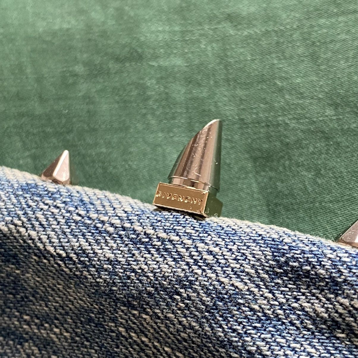 Givenchy Givenchy Stugged Jeans Size US 30 / EU 46 - 12 Thumbnail