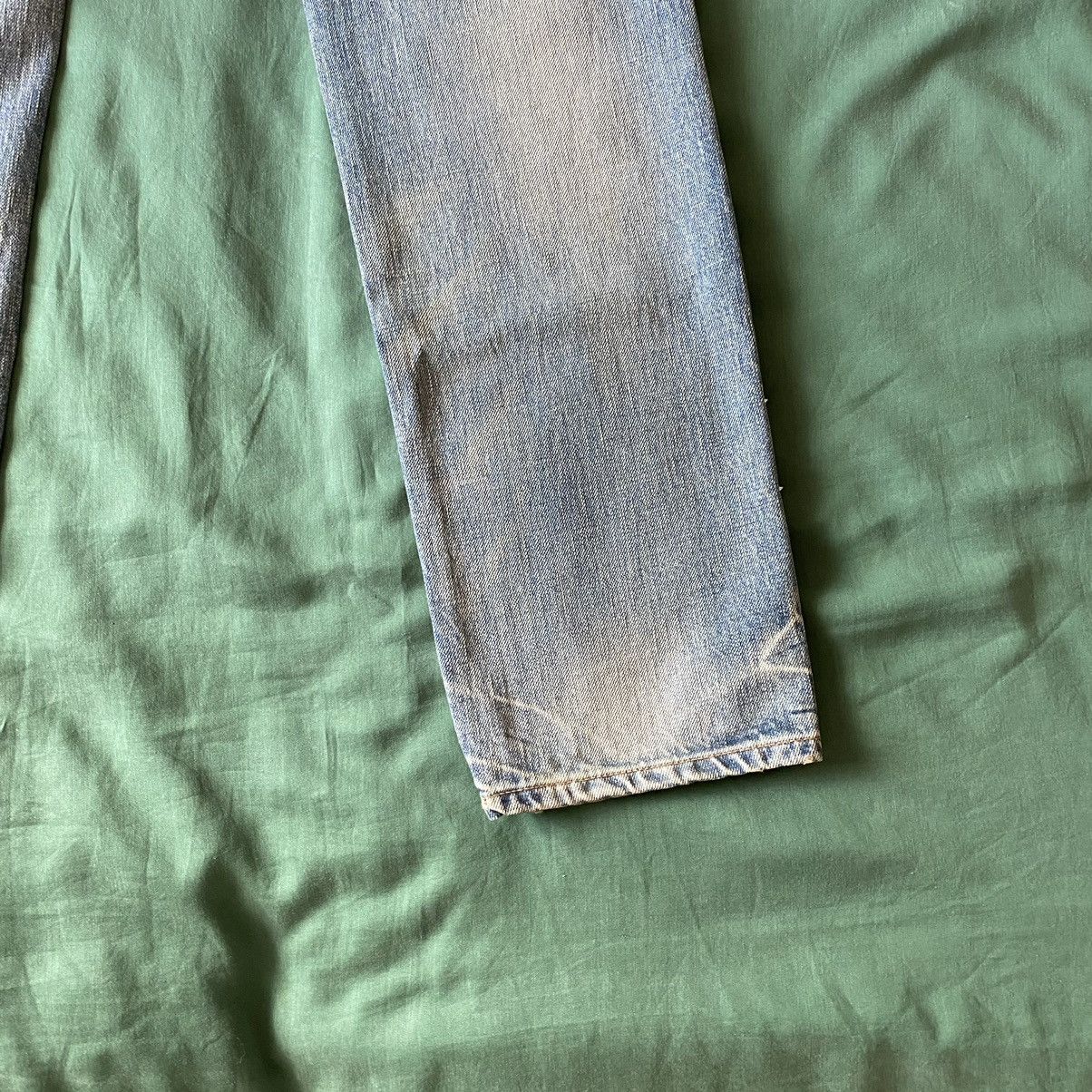 Givenchy Givenchy Stugged Jeans Size US 30 / EU 46 - 14 Thumbnail