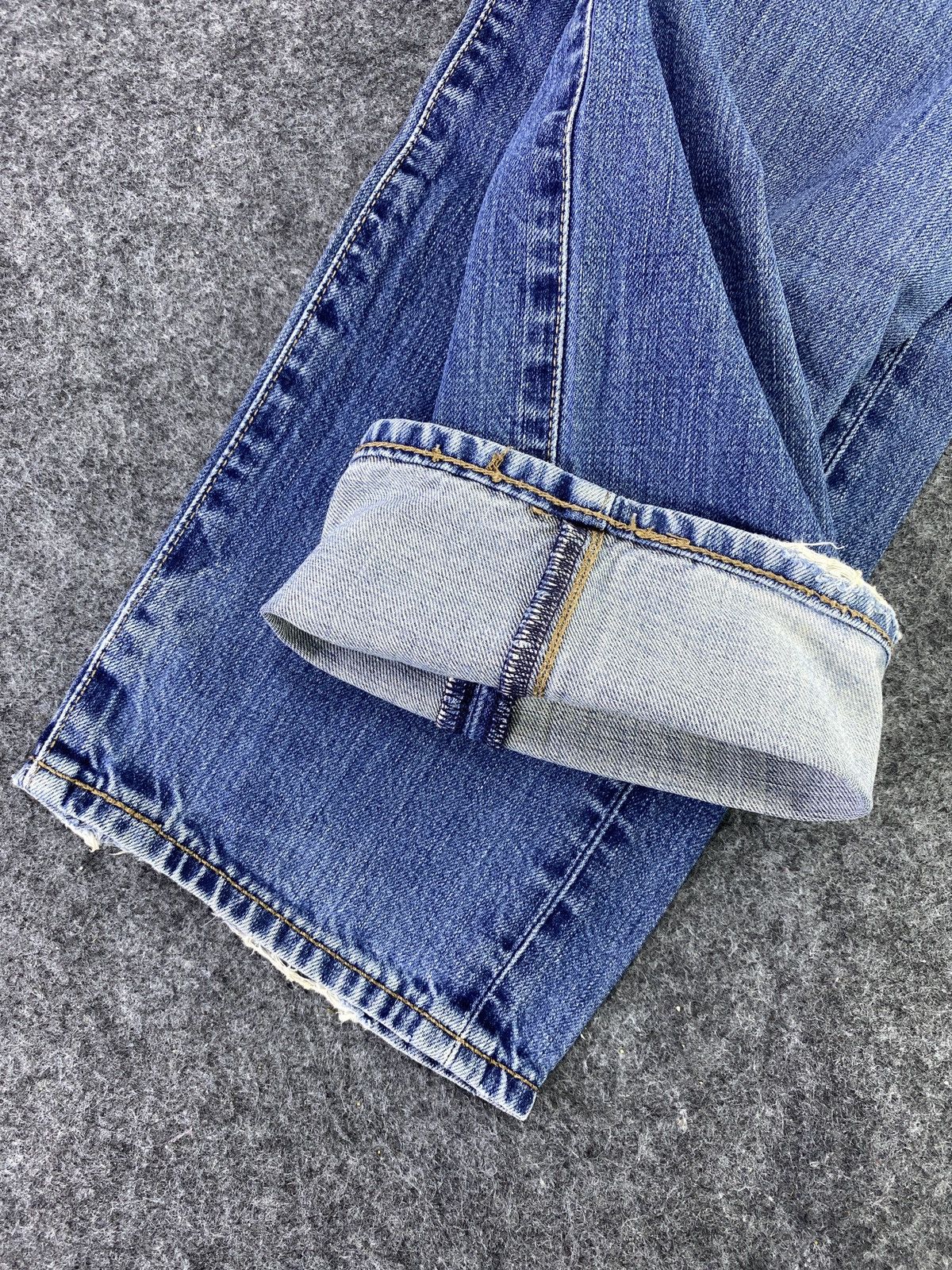 Levi's VINTAGE LEVIS 505 BLUE WASH JEANS - J697 Size US 32 / EU 48 - 6 Thumbnail