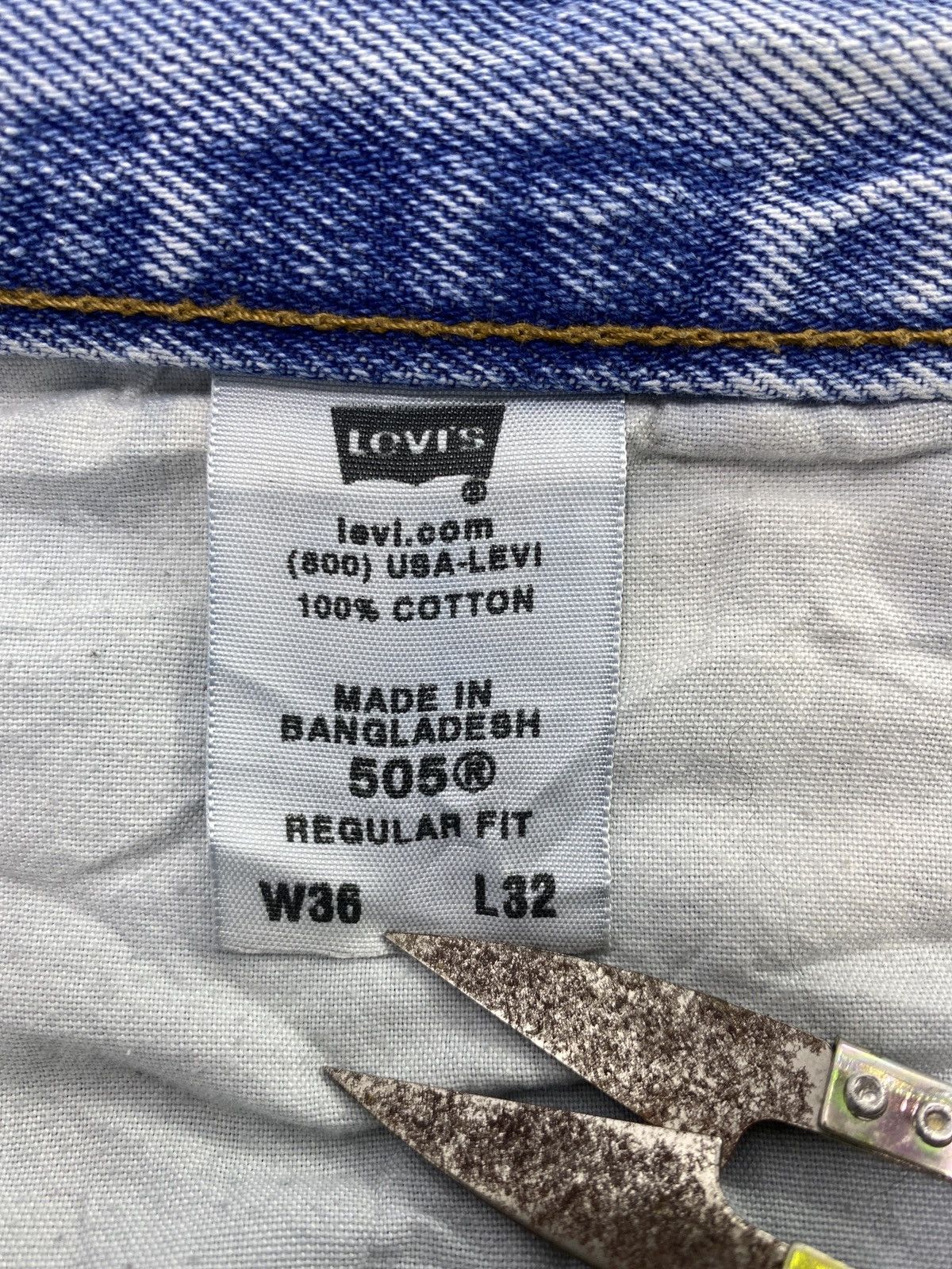 Levi's VINTAGE LEVIS 505 BLUE WASH JEANS - J698 Size US 36 / EU 52 - 5 Thumbnail