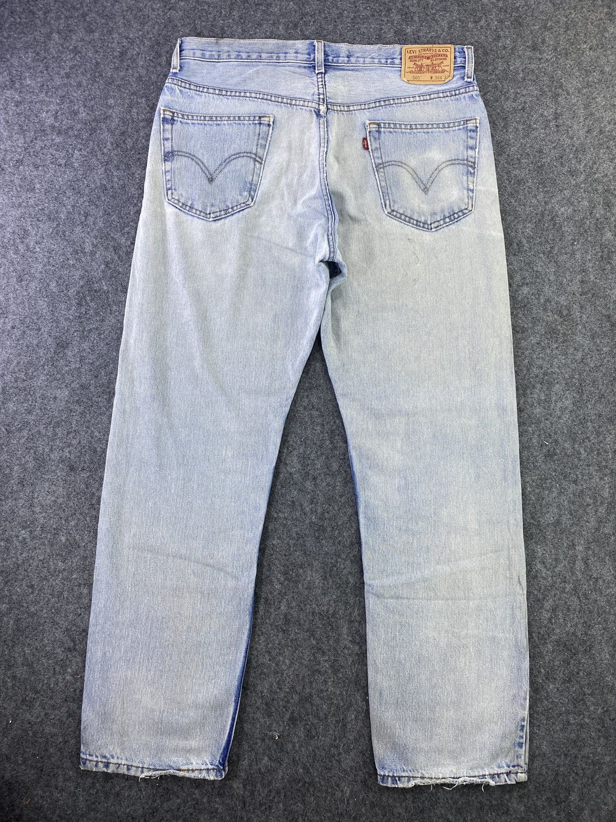 Levi's VINTAGE LEVIS 505 BLUE WASH JEANS - J698 Size US 36 / EU 52 - 2 Thumbnail