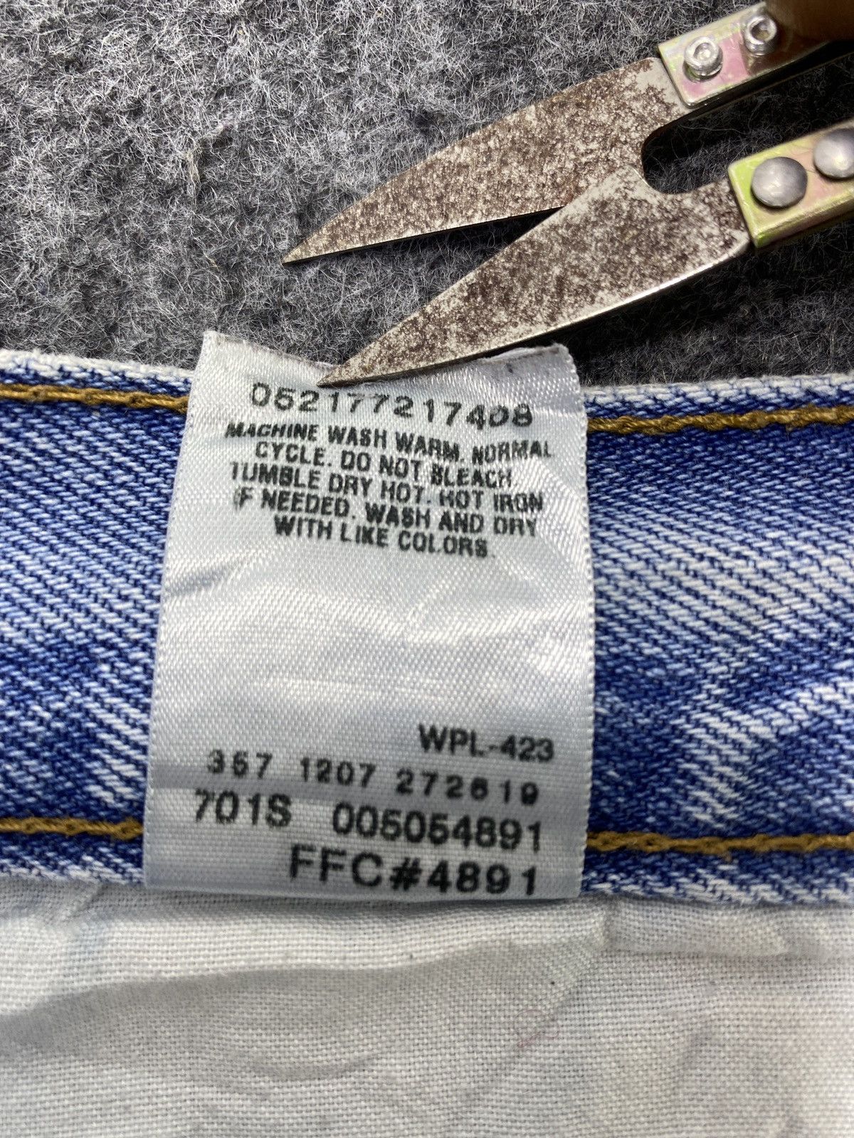 Levi's VINTAGE LEVIS 505 BLUE WASH JEANS - J698 Size US 36 / EU 52 - 6 Thumbnail
