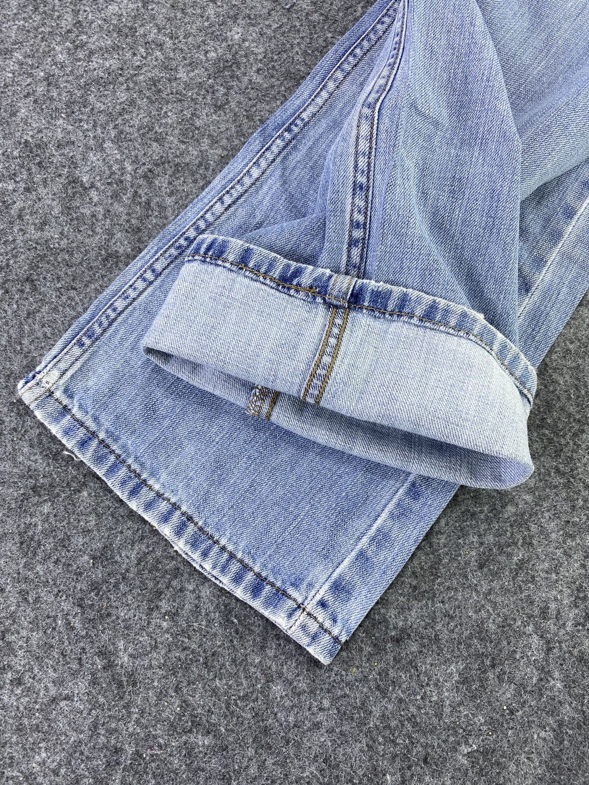 VINTAGE LEVIS 527 BLUE WASH JEANS - J699