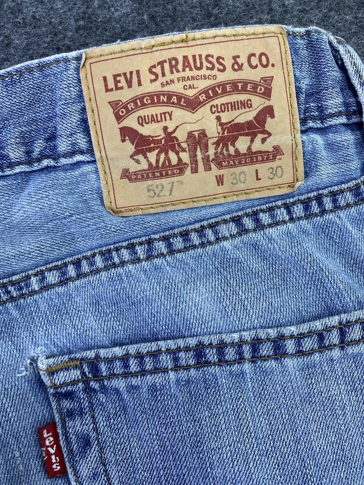 VINTAGE LEVIS 527 BLUE WASH JEANS - J699