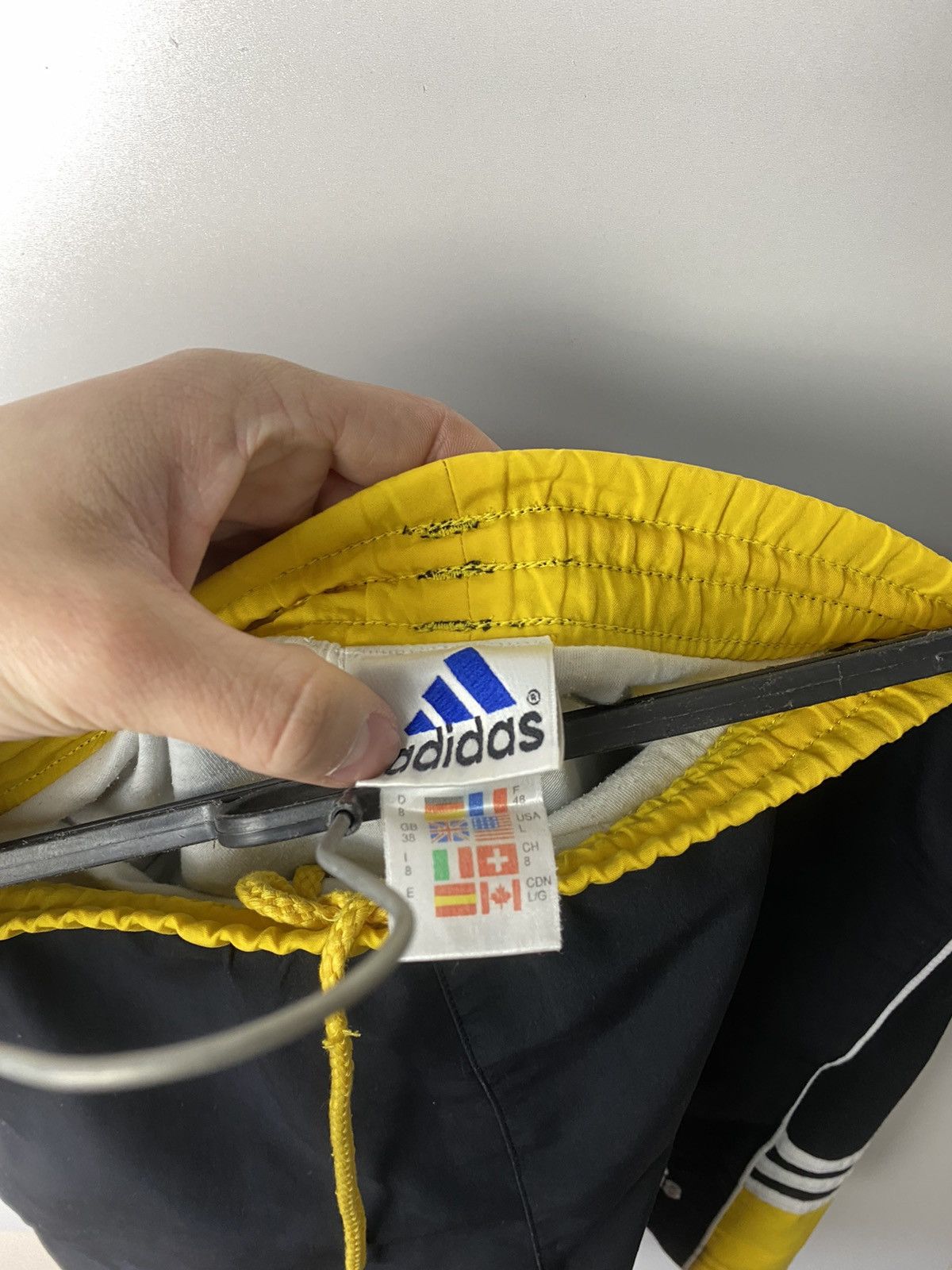 Vintage Adidas vintage shorts size L Size US 34 / EU 50 - 3 Thumbnail