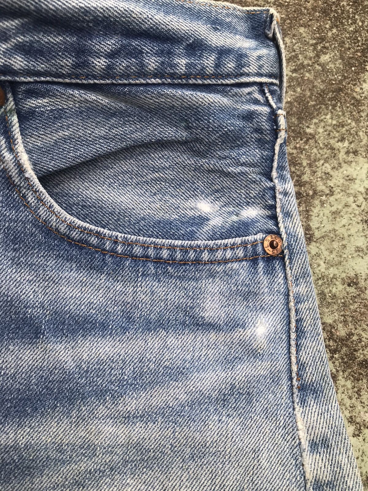 Levi's Vintage Levis 501 Small e Buttonfly Selvedge Size US 30 / EU 46 - 7 Thumbnail