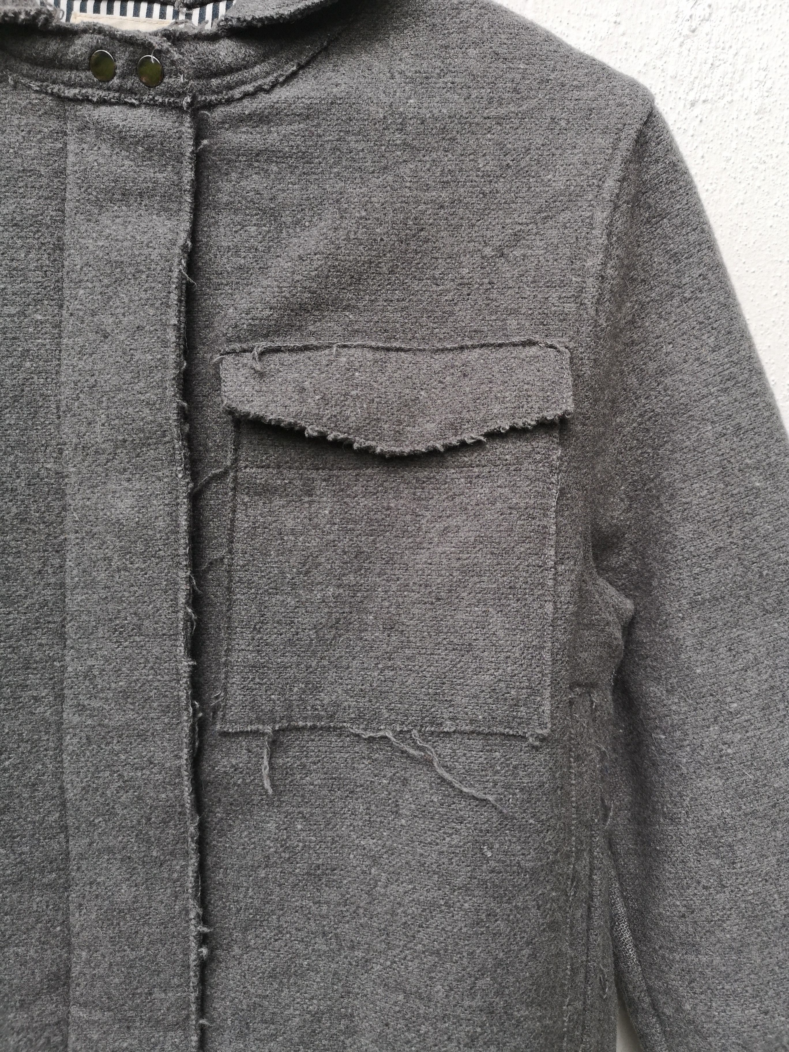 Japanese Brand 💥Japanese Brand Pin Pin Standard Distressed Jacket Medium Size US M / EU 48-50 / 2 - 3 Thumbnail