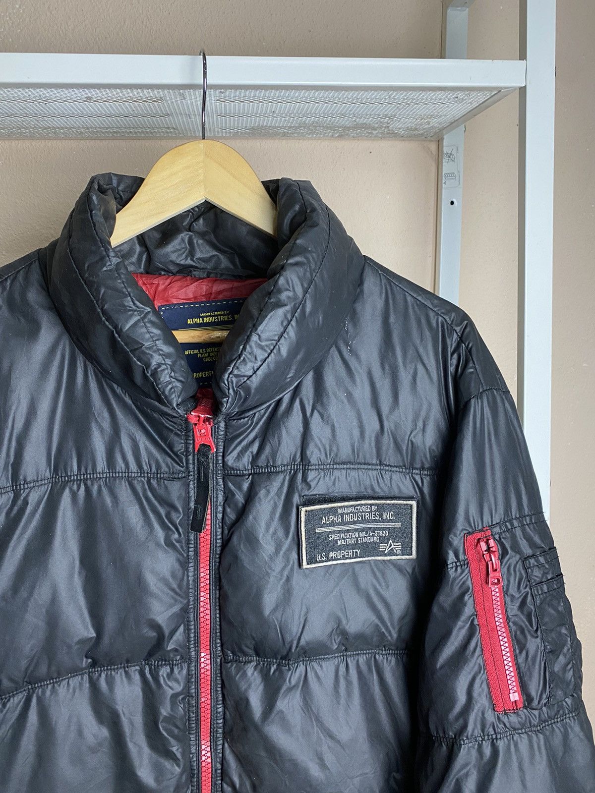 Alpha Industries ALPHA INDUSTRIES Puffer Jacket Black with Red Zipper Accents Size US XXL / EU 58 / 5 - 3 Thumbnail