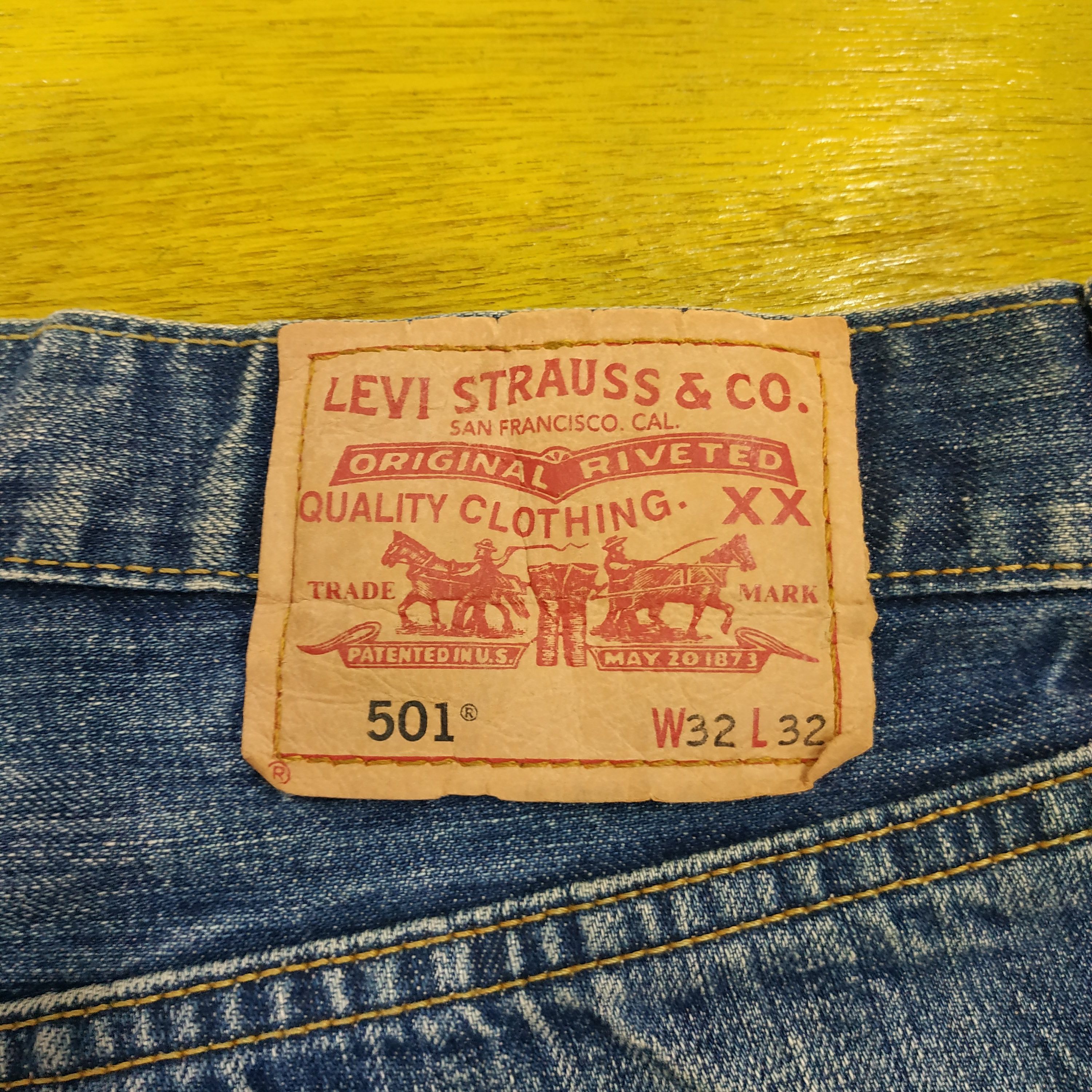 Levi's × Levi's Vintage Clothing × Vintage VINTAGE LEVI'S 501 DISTRESSED Size US 31 - 14 Thumbnail