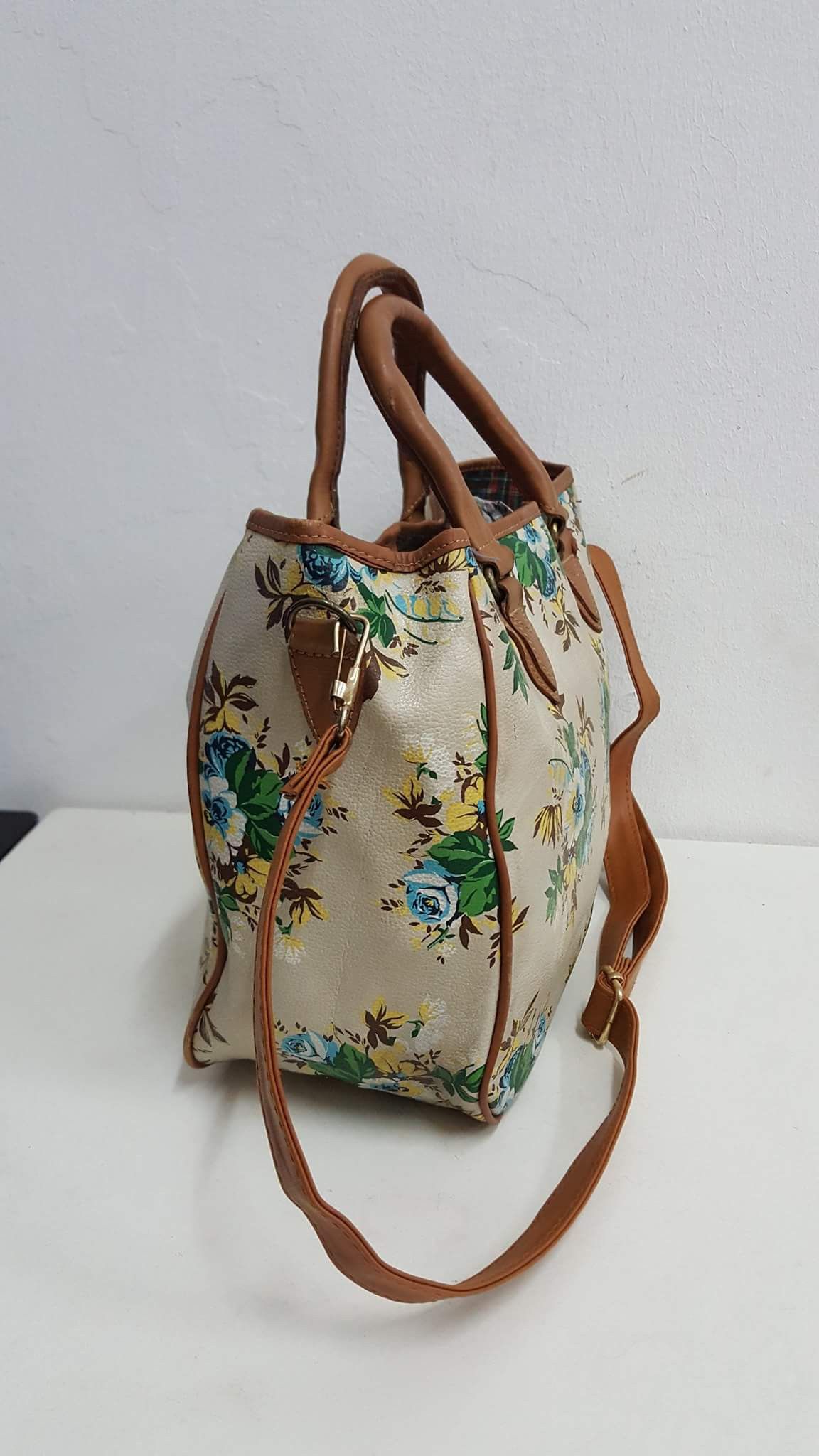 Kenzo 💥💥FAST SALE💥💥Authentic Kenzo Flora Vintage 2 way Handbag Size ONE SIZE - 4 Thumbnail