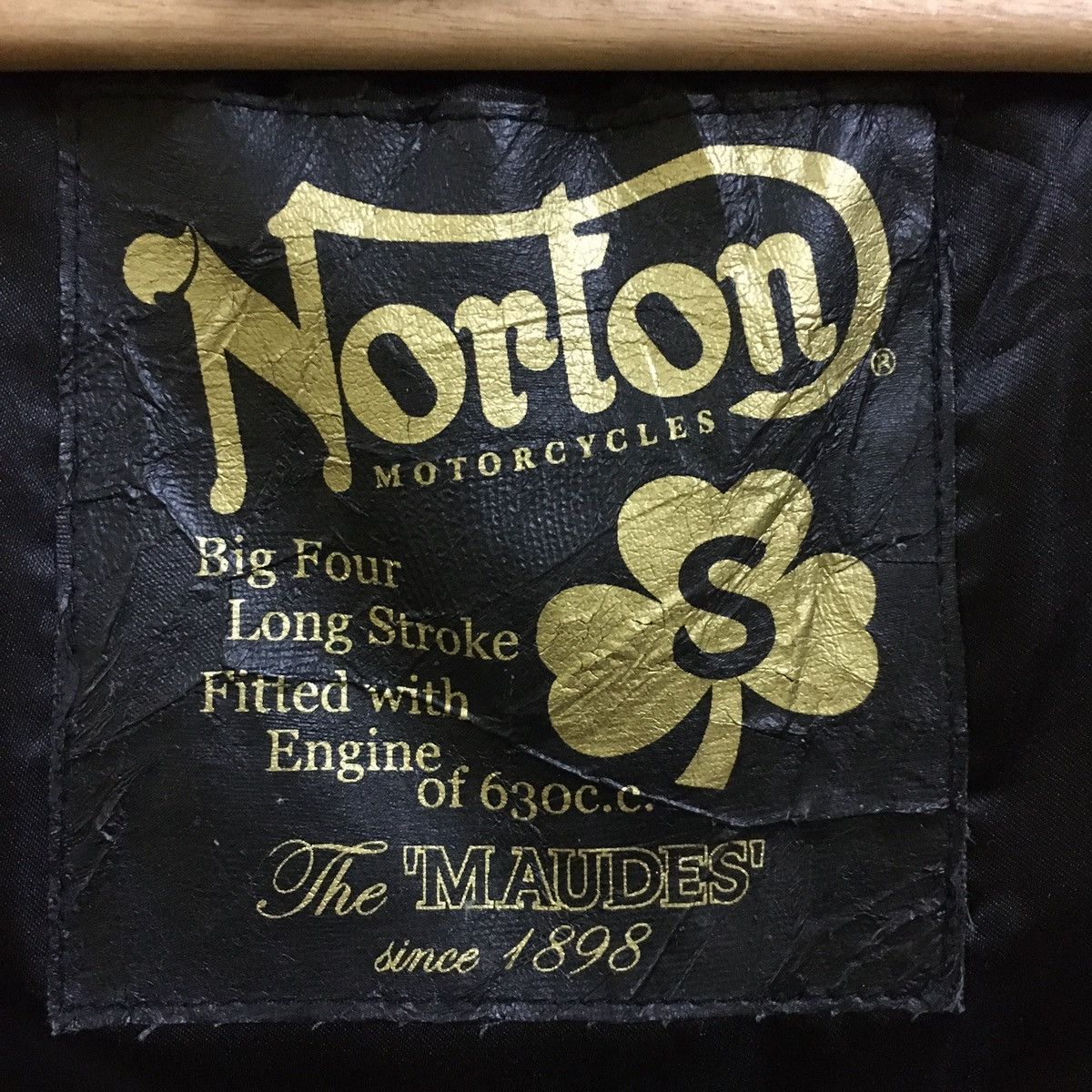 Norton × Sports Specialties World Champion Norton Motorcycle Wax Vest Size US S / EU 44-46 / 1 - 11 Thumbnail