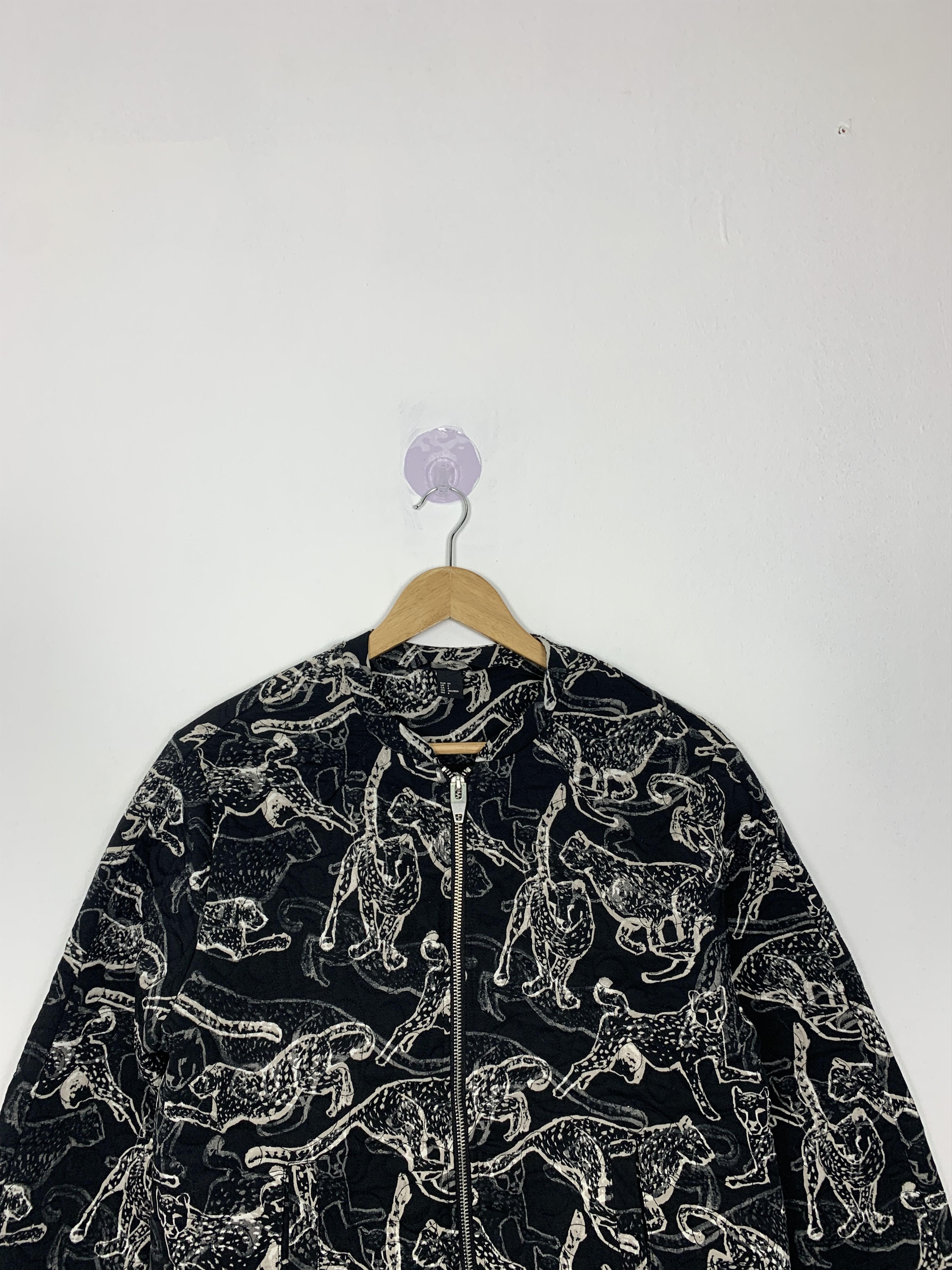 H&M H&M Animal Art Zip Up Jacket Unique Design J0990 Size US S / EU 44-46 / 1 - 2 Thumbnail