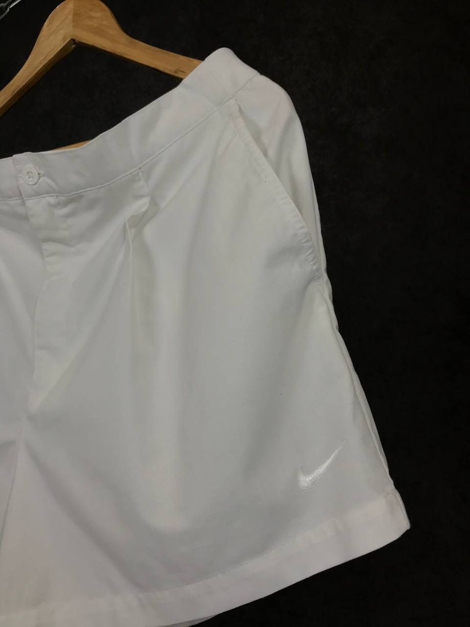 Vintage Nike swoosh streetwear vintage shorts Size US 36 / EU 52 - 2 Thumbnail