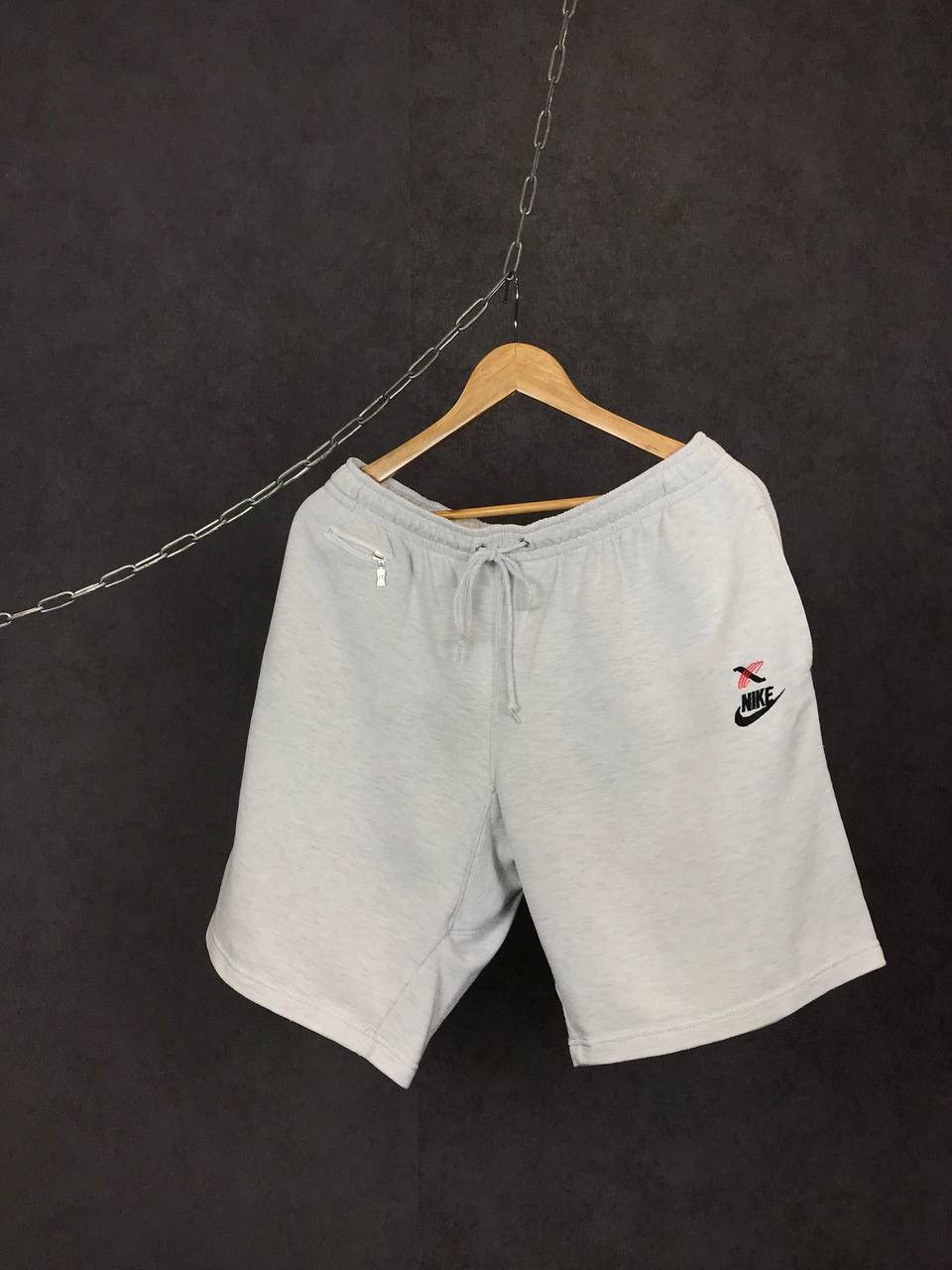 Vintage Nike swoosh streetwear vintage shorts Size US 34 / EU 50 - 1 Thumbnail