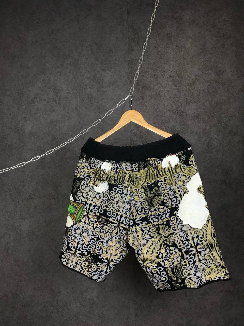Christian Audigier Christian Audigier Ed Hardy luxury crazy multicolor shorts Size US 34 / EU 50 - 6 Thumbnail