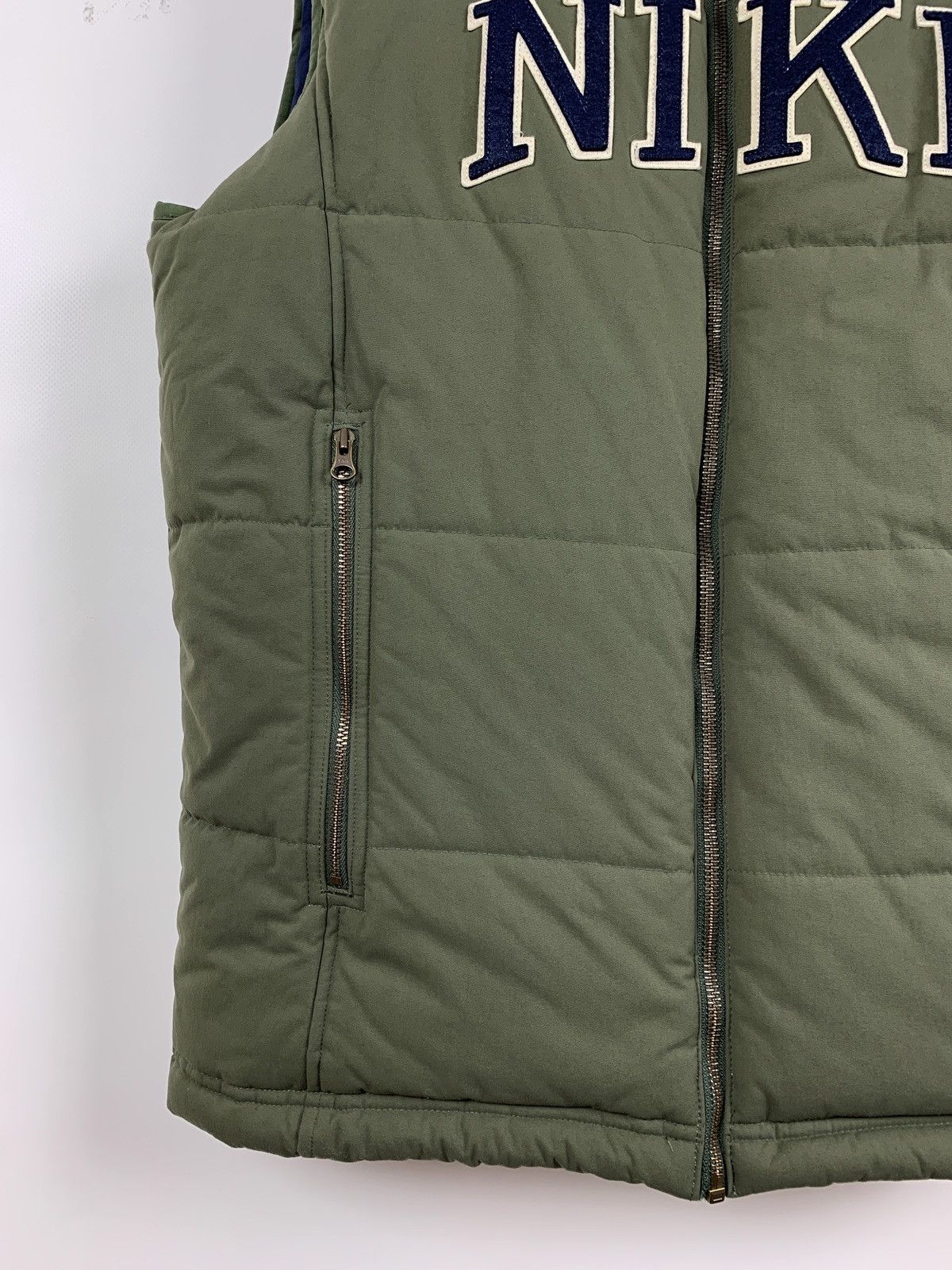 Nike 00s Vintage Nike Green Khaki Embroidered Logo Puffer Vest Size US S / EU 44-46 / 1 - 8 Thumbnail