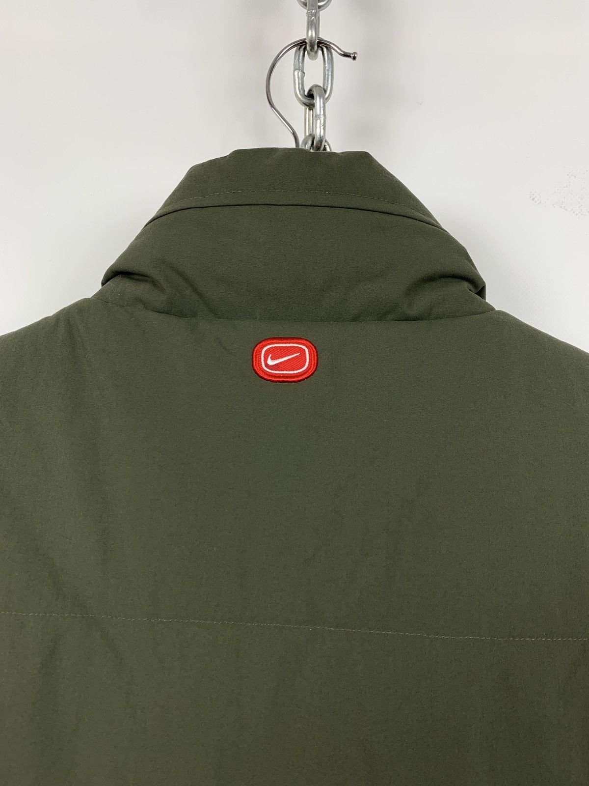 Nike 00s Vintage Nike Green Khaki Embroidered Logo Puffer Vest Size US S / EU 44-46 / 1 - 14 Thumbnail