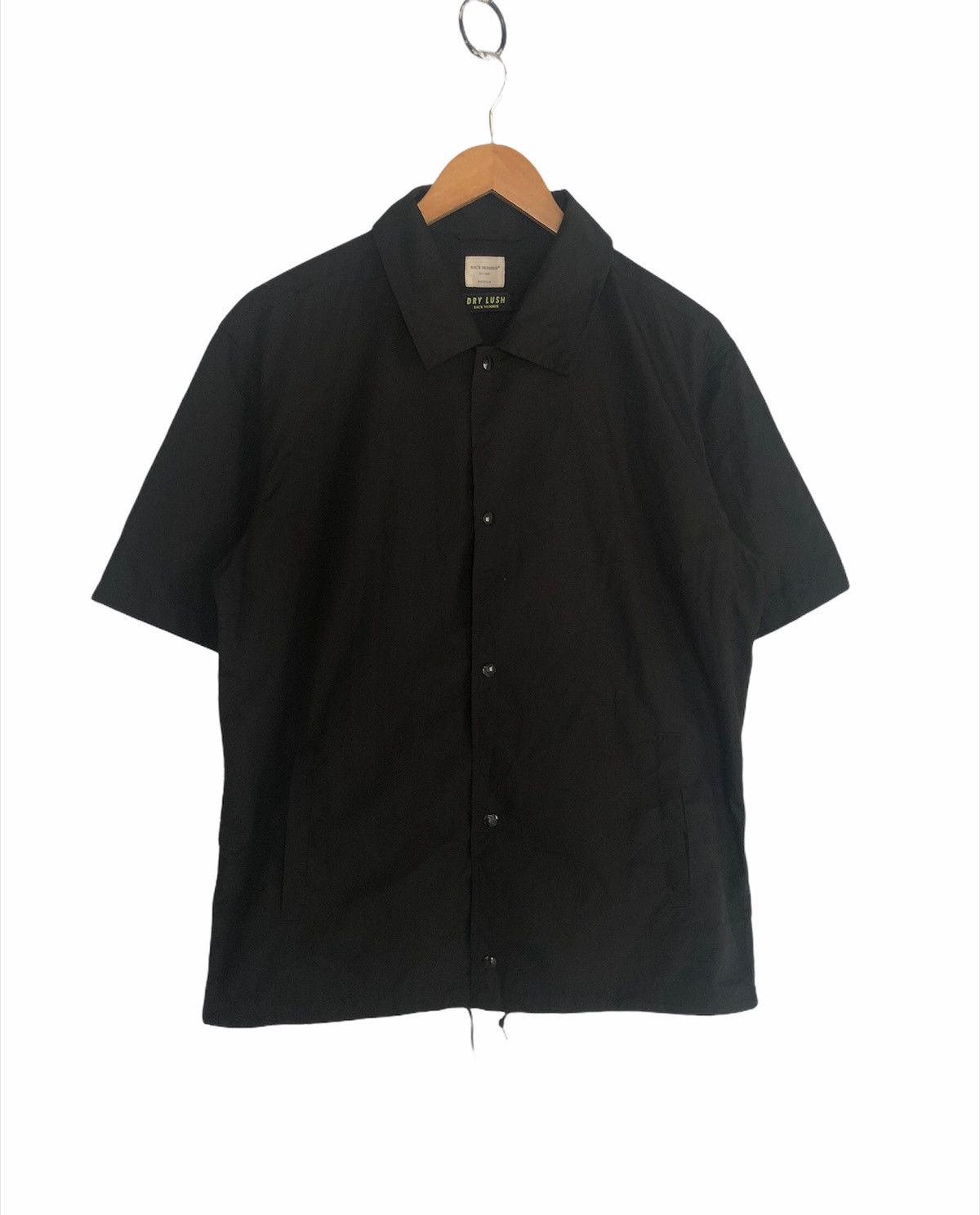 Japanese Brand 🔥Back Number Dry Lush Short Sleeve Button Flap Shirt Size US M / EU 48-50 / 2 - 1 Thumbnail
