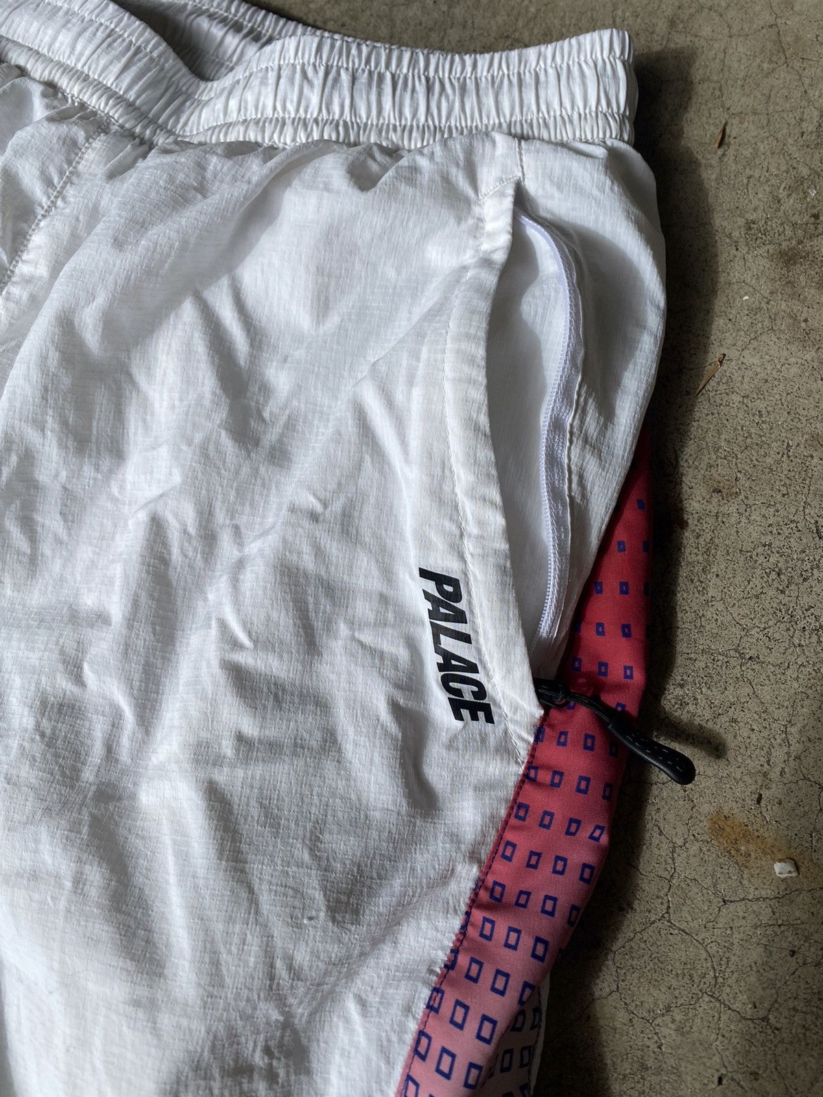 PALACE shorts worn twice size large