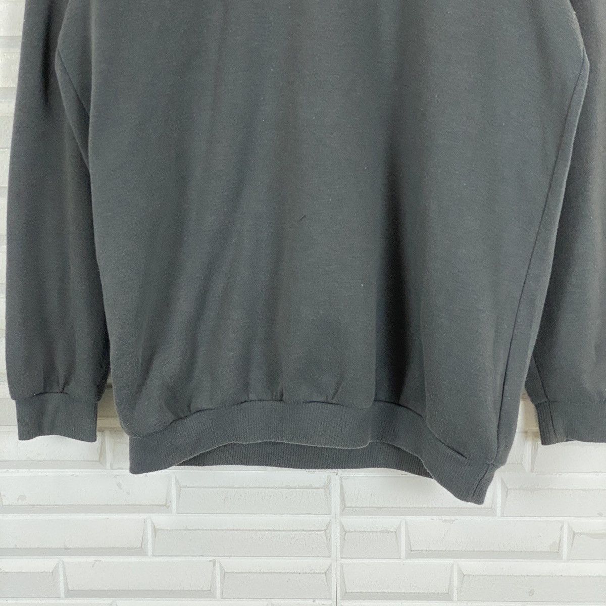 Champion Champion Embroidered Plain Sweater Like New Size US L / EU 52-54 / 3 - 6 Thumbnail