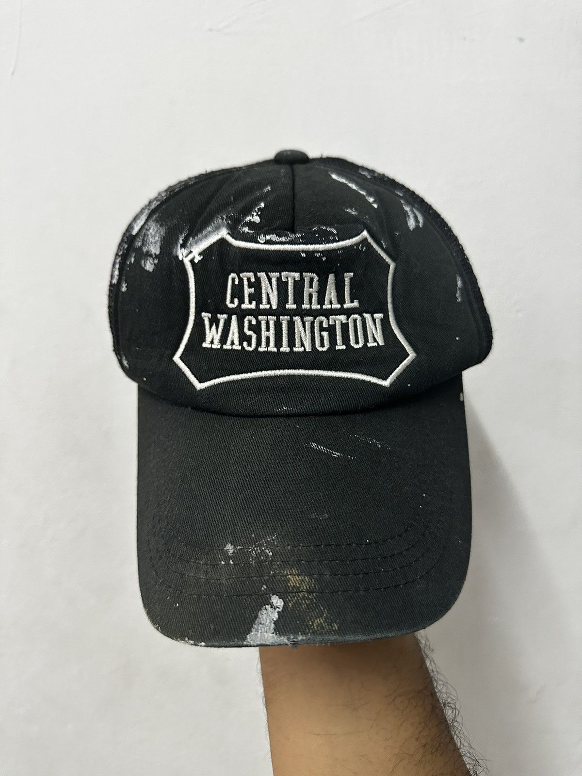 Japanese Brand Central Washington Paint Splash Trucker Hat Size ONE SIZE - 2 Thumbnail