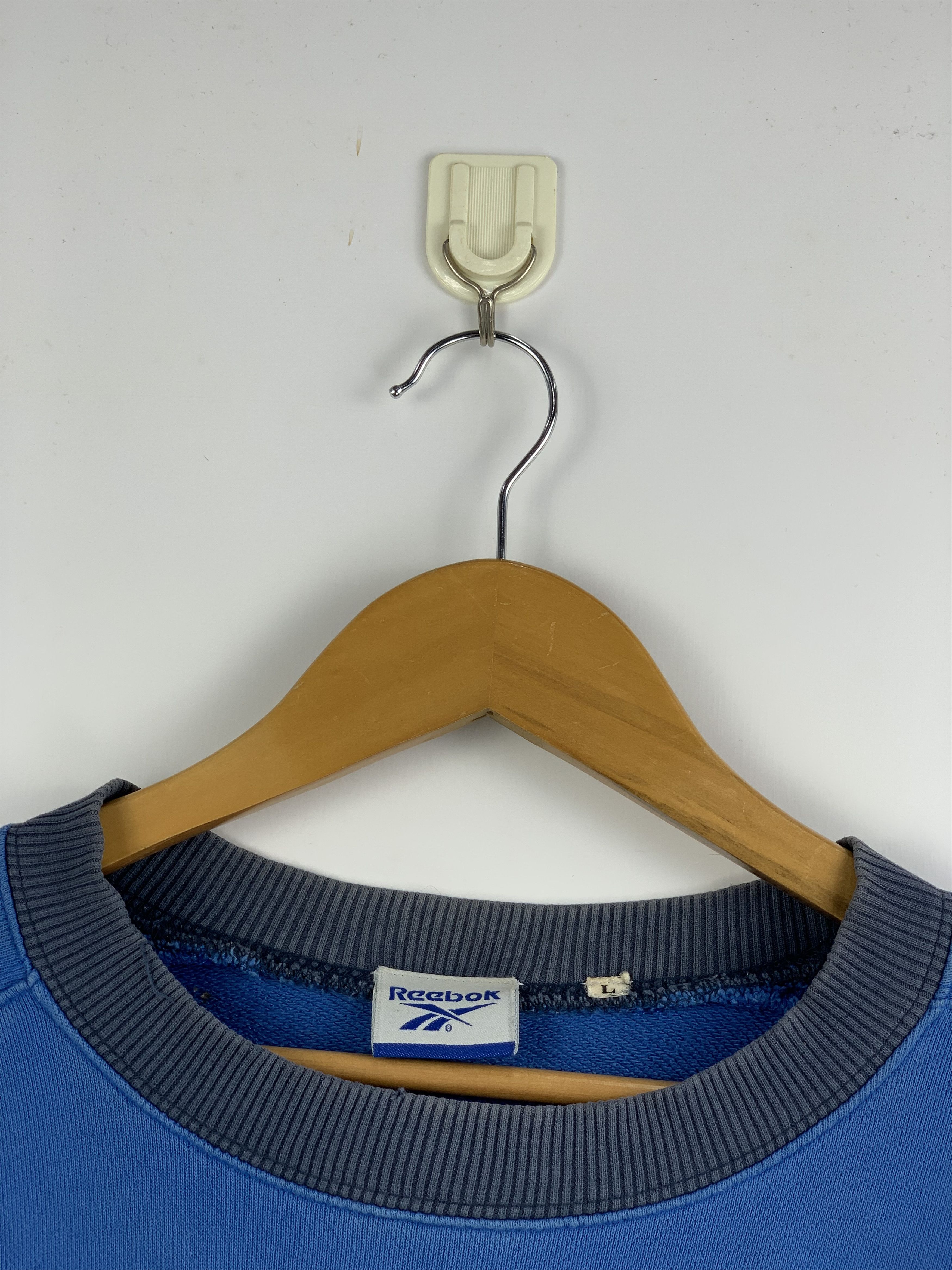 Reebok × Vintage Vintage 90s Reebok Big Logo Crewneck Pullover Sweatshirt Size US L / EU 52-54 / 3 - 12 Thumbnail