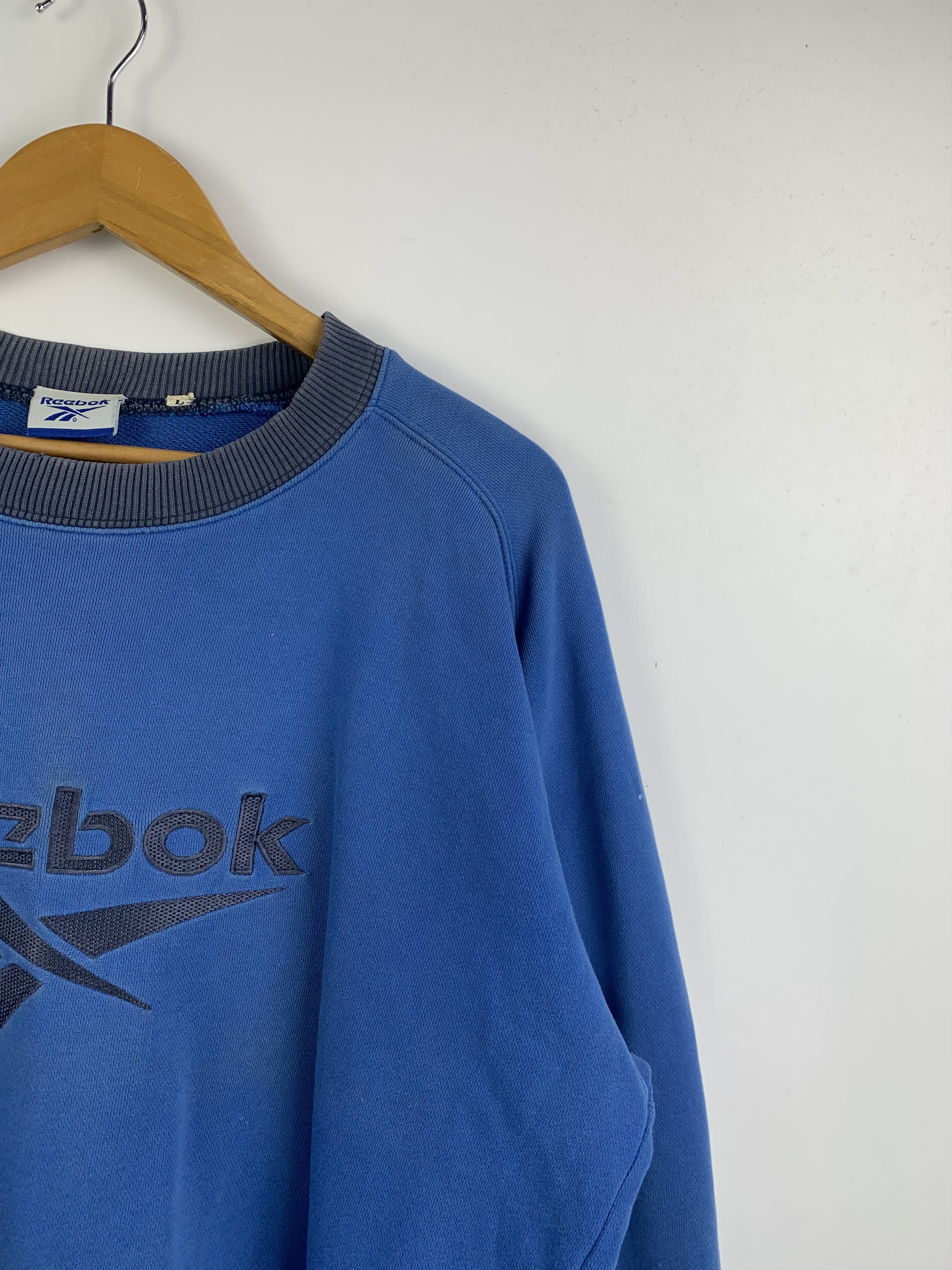 Reebok × Vintage Vintage 90s Reebok Big Logo Crewneck Pullover Sweatshirt Size US L / EU 52-54 / 3 - 11 Thumbnail