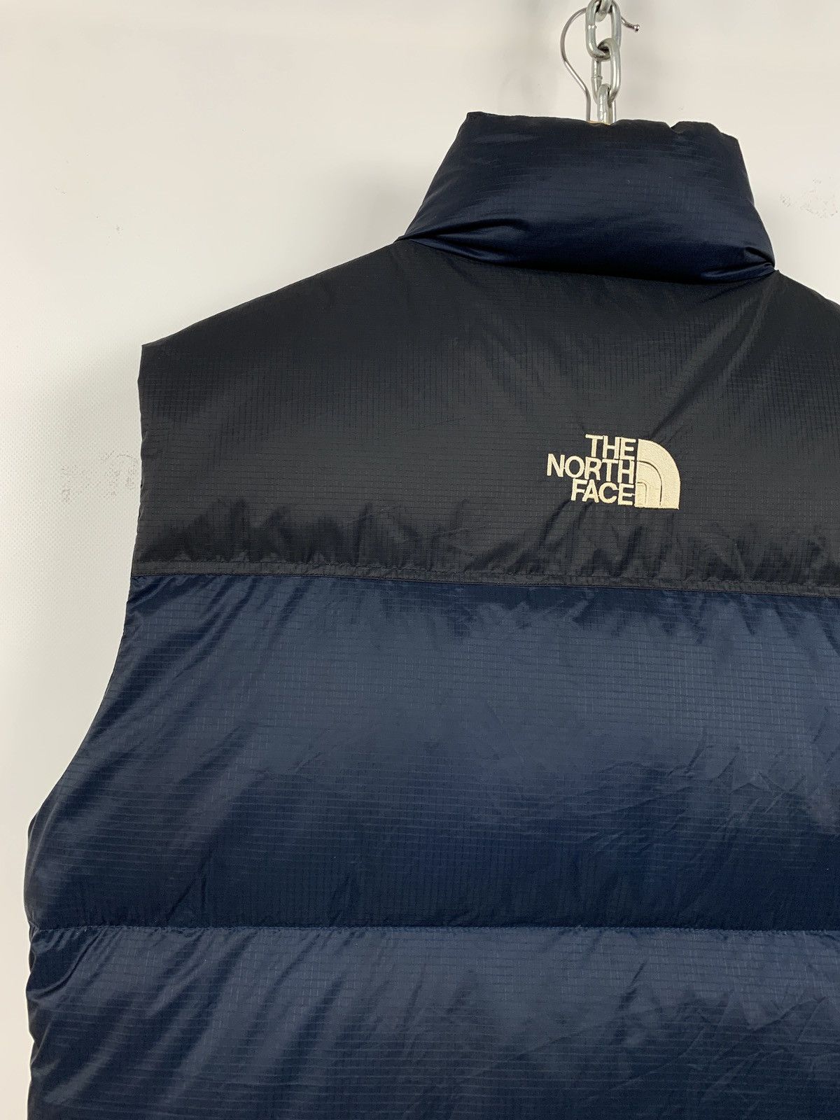 The North Face Vintage The North Face 700 Aconcagua Goose Down Puffer Vest Size US L / EU 52-54 / 3 - 12 Thumbnail