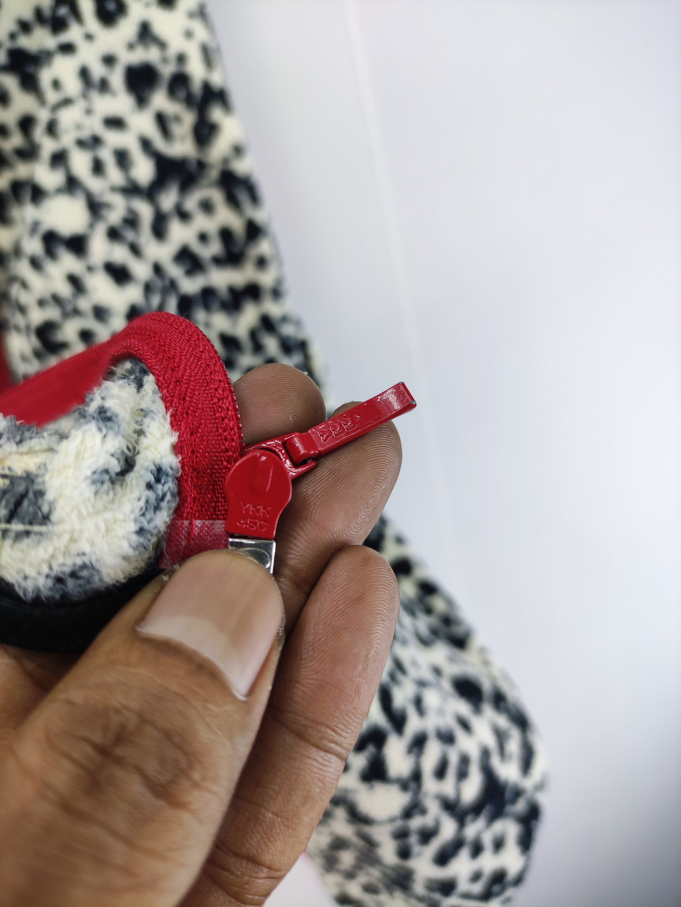 Uniqlo Uniqlo Sweater Fleece Hoodie Pattern Leopard Size S / US 4 / IT 40 - 4 Thumbnail