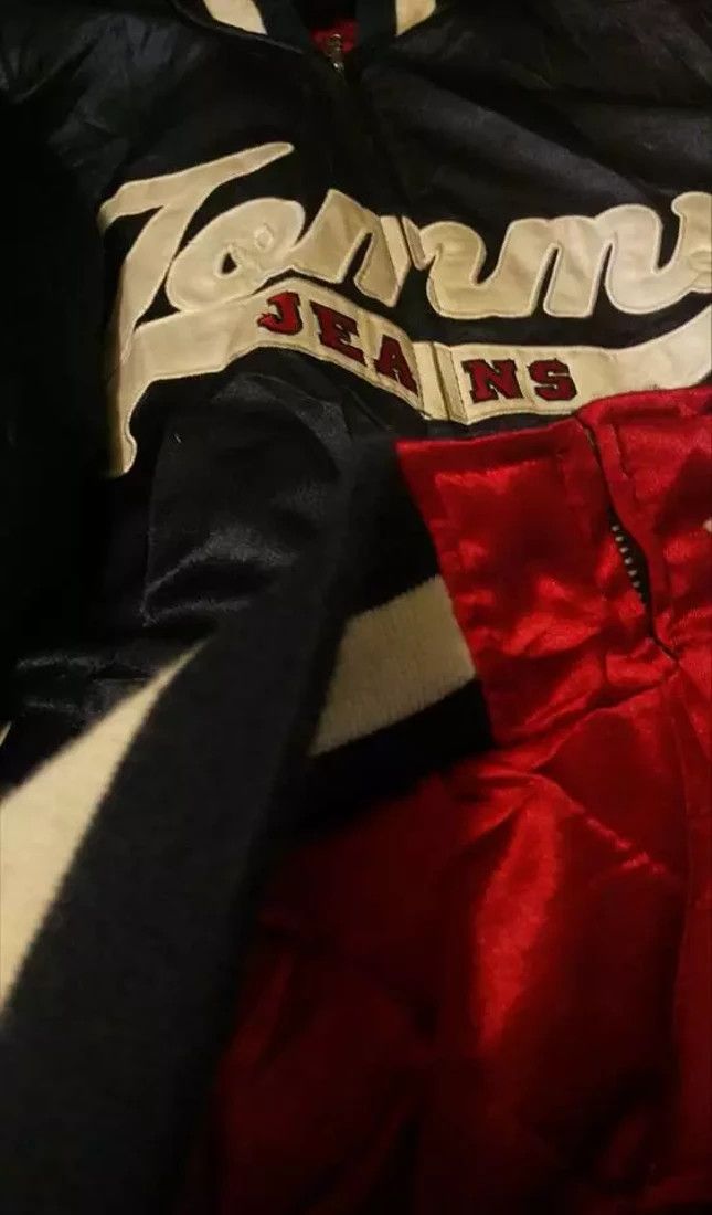 Tommy Hilfiger × Tommy Jeans Vintage Tommy Reversible Quilted Bomber Jacket Size US XL / EU 56 / 4 - 5 Thumbnail