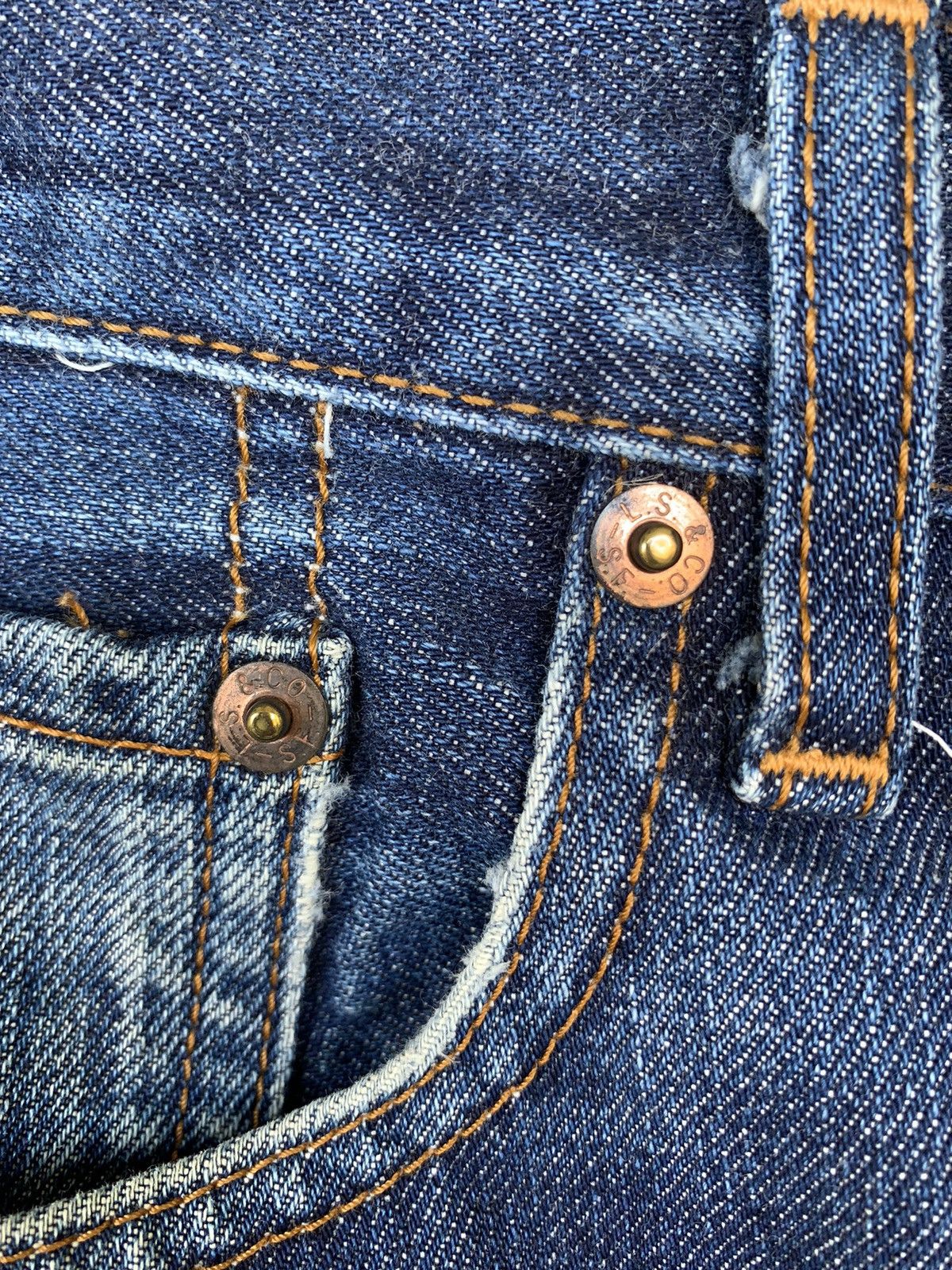 Levi's × Vintage Vintage 80s Levis 505 Distressed Denim Size US 33 - 8 Thumbnail