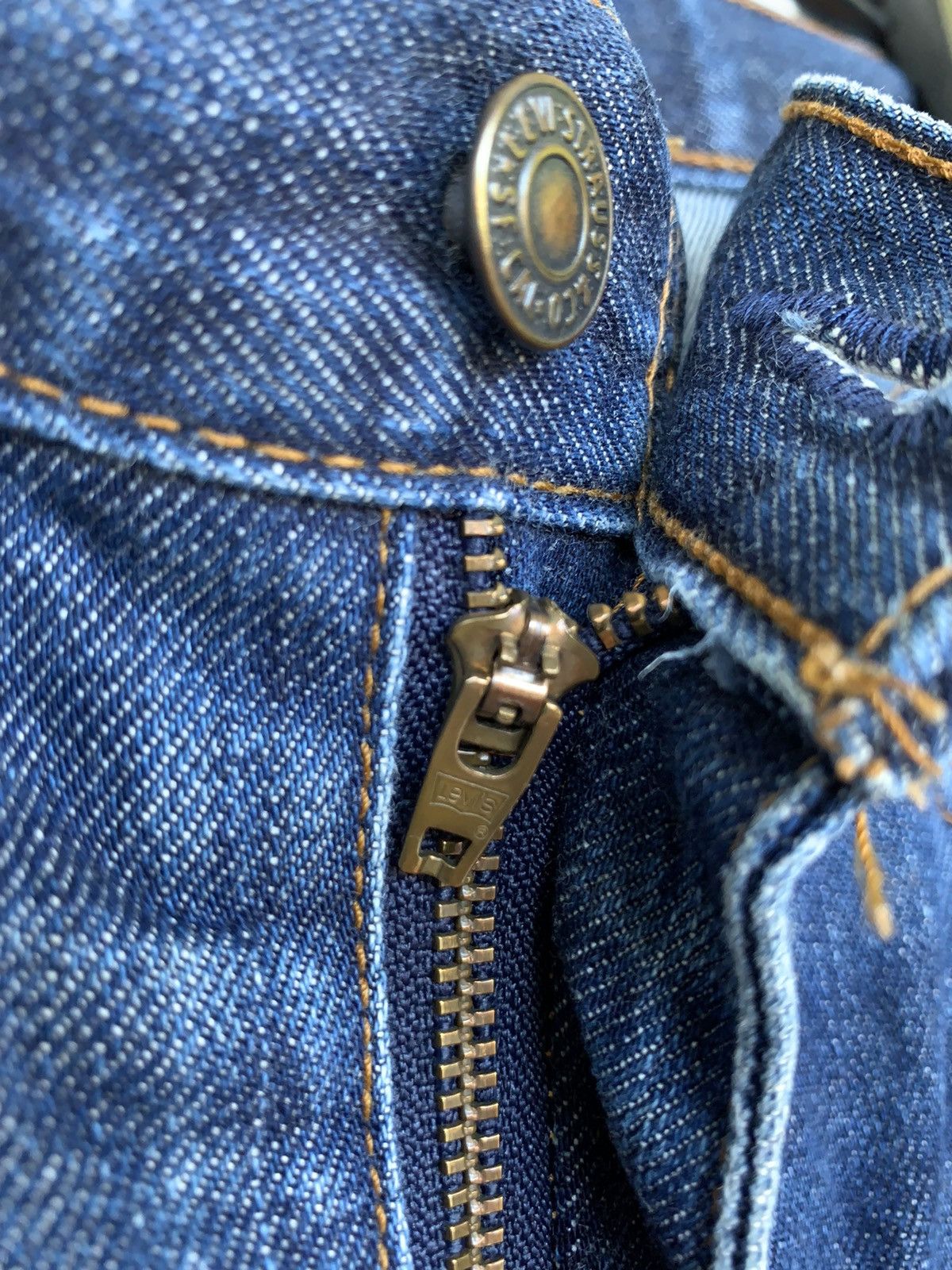 Levi's × Vintage Vintage 80s Levis 505 Distressed Denim Size US 33 - 10 Thumbnail