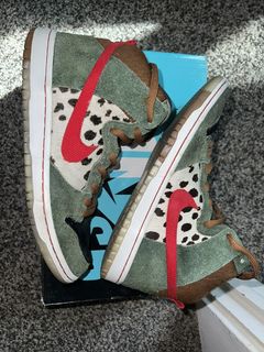 Dunk high walk hot sale the dog