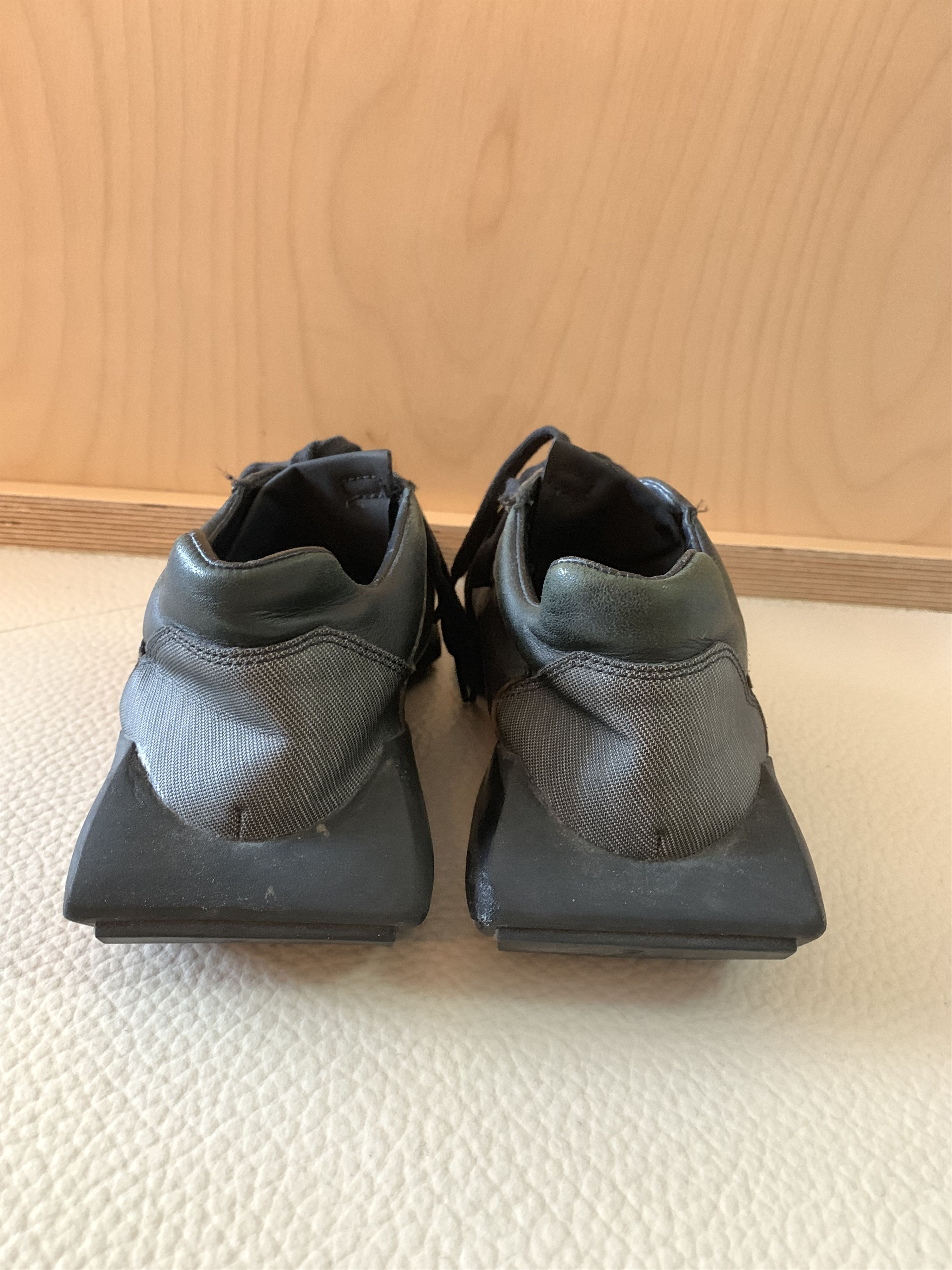 Adidas × Rick Owens Rick Owens x Adidas Tech Runner Triple Black Size US 7.5 / EU 40-41 - 2 Thumbnail