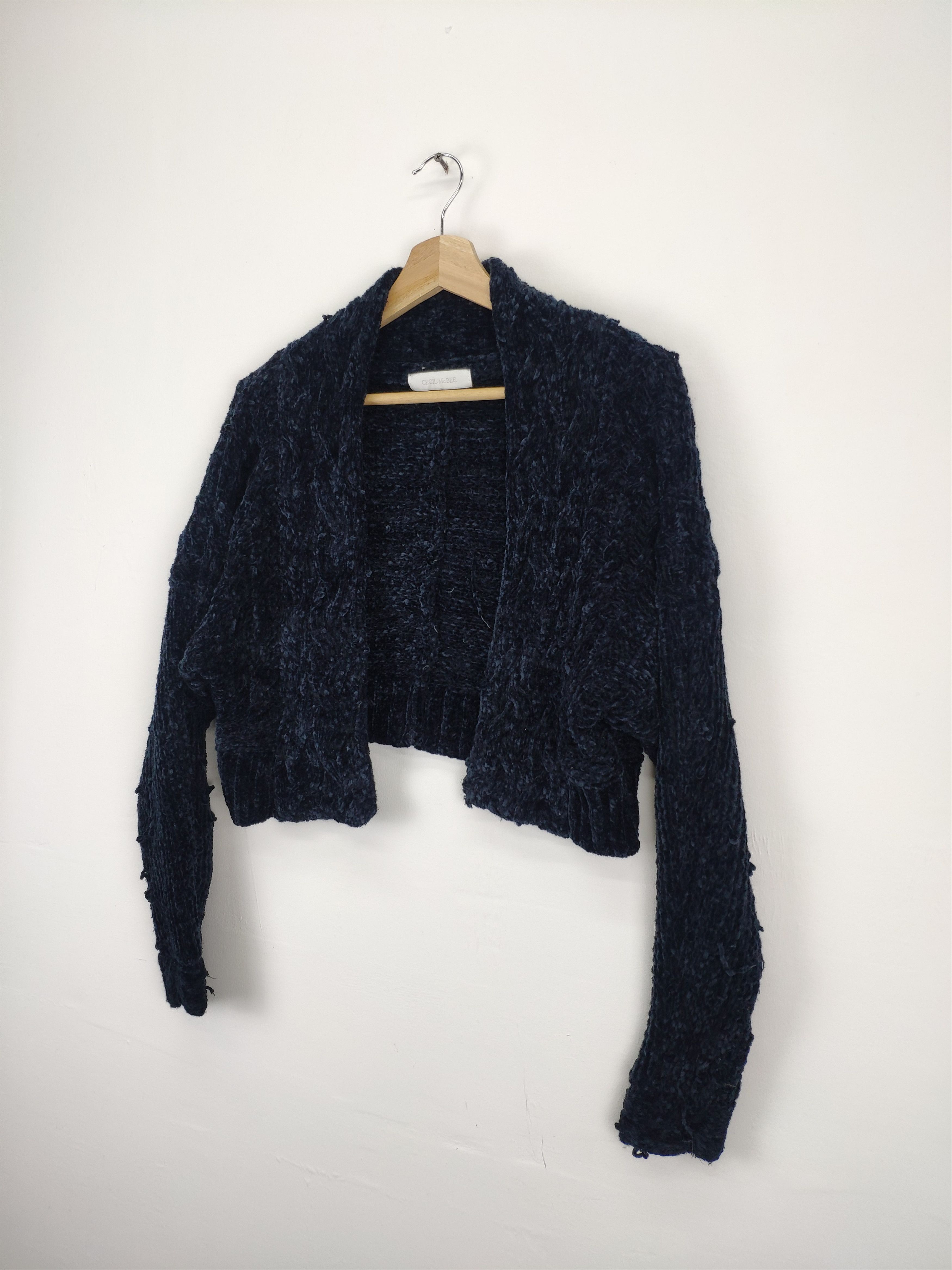 Japanese Brand Steal 💥 Vintage Cecil Mc Bee Knit Cropped Cardigan Size M / US 6-8 / IT 42-44 - 2 Thumbnail