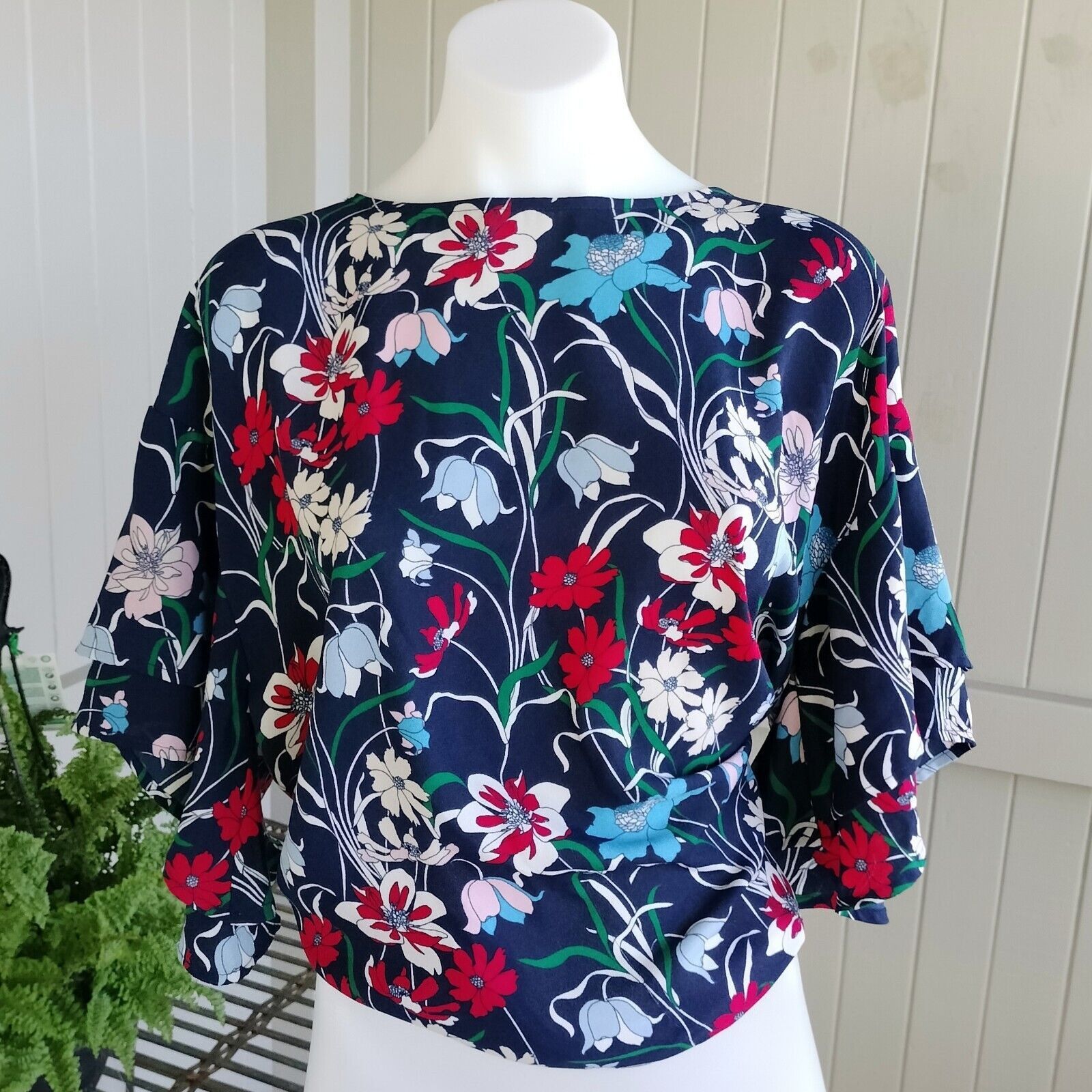 Designer Bobeau Blouse Top Floral Flutter Sleeve Tiered Corporate Size M / US 6-8 / IT 42-44 - 1 Thumbnail